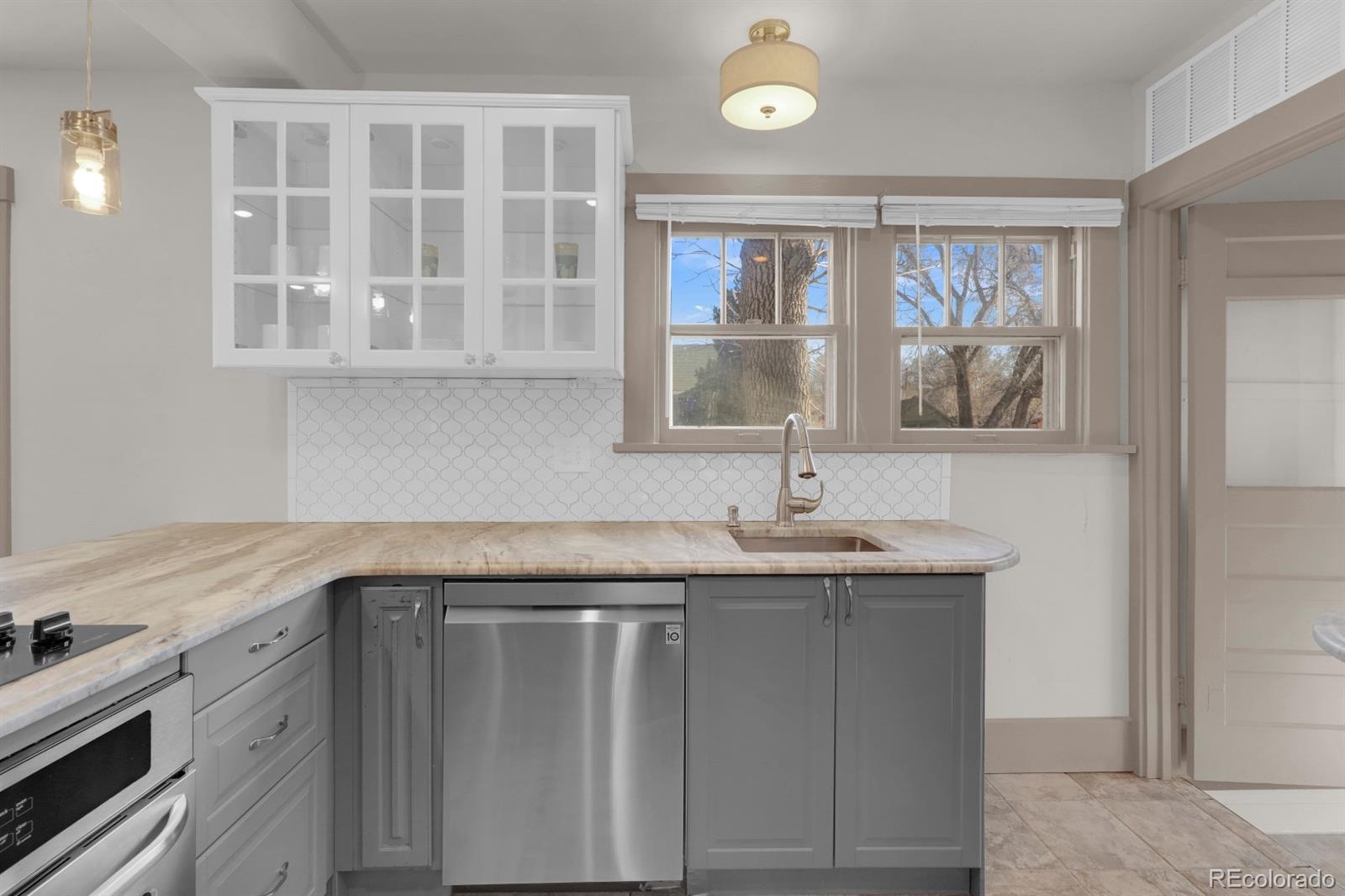 MLS Image #9 for 1225 e platte avenue,colorado springs, Colorado