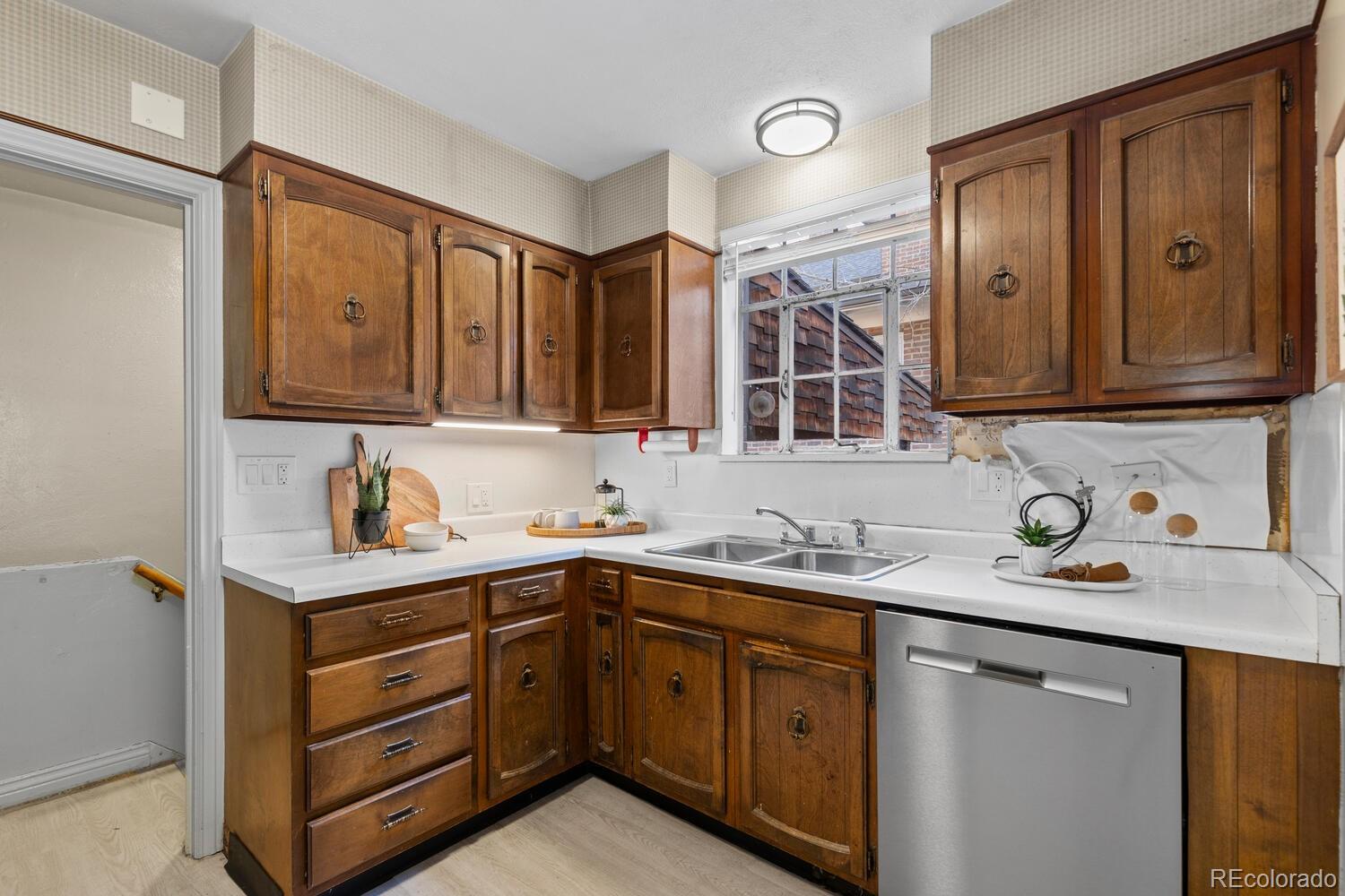 MLS Image #13 for 390  dexter street,denver, Colorado