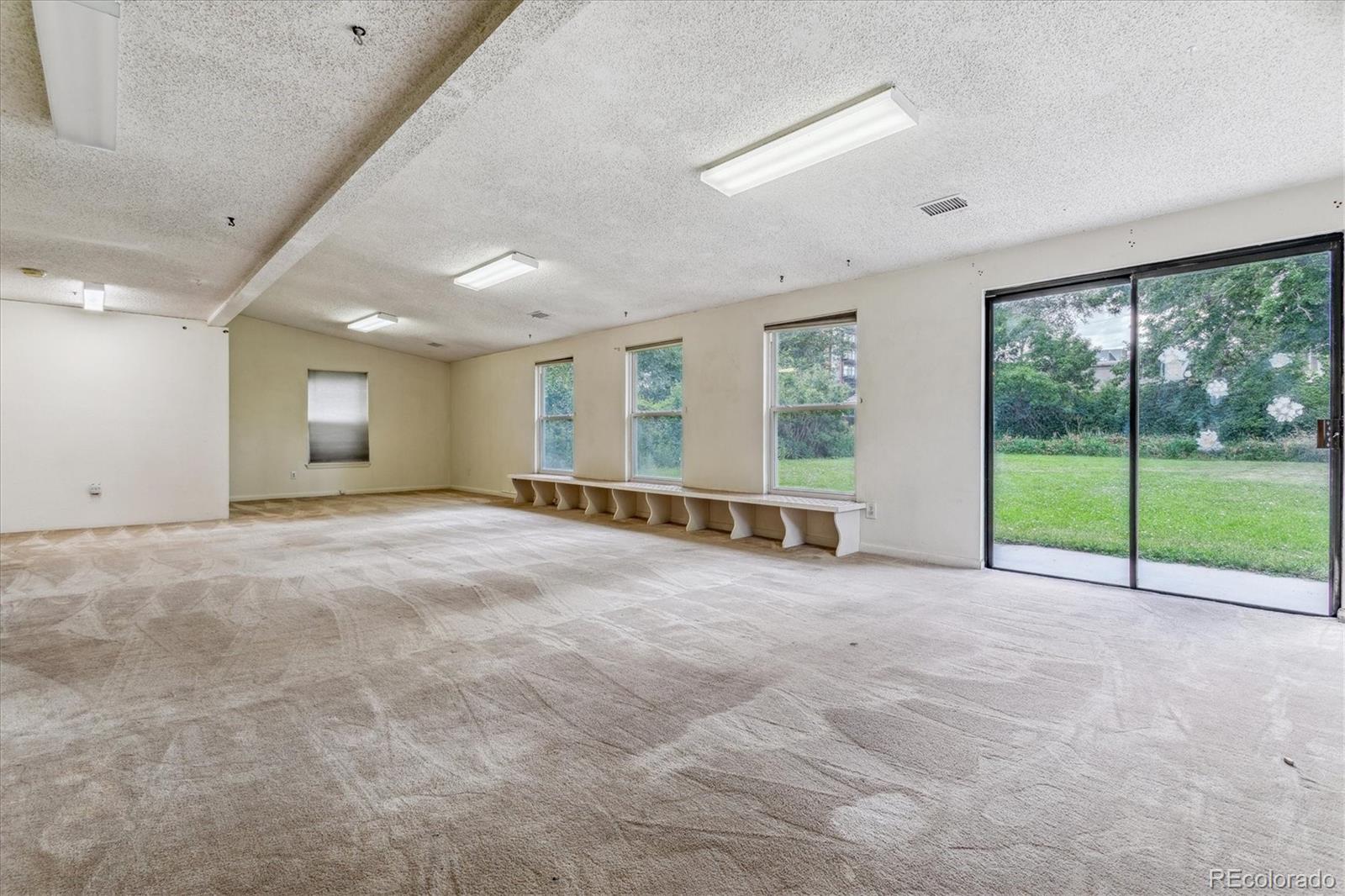 MLS Image #23 for 2520 s jackson street,denver, Colorado