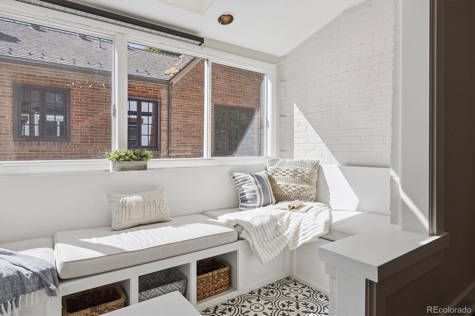 MLS Image #11 for 1936  ivanhoe street,denver, Colorado