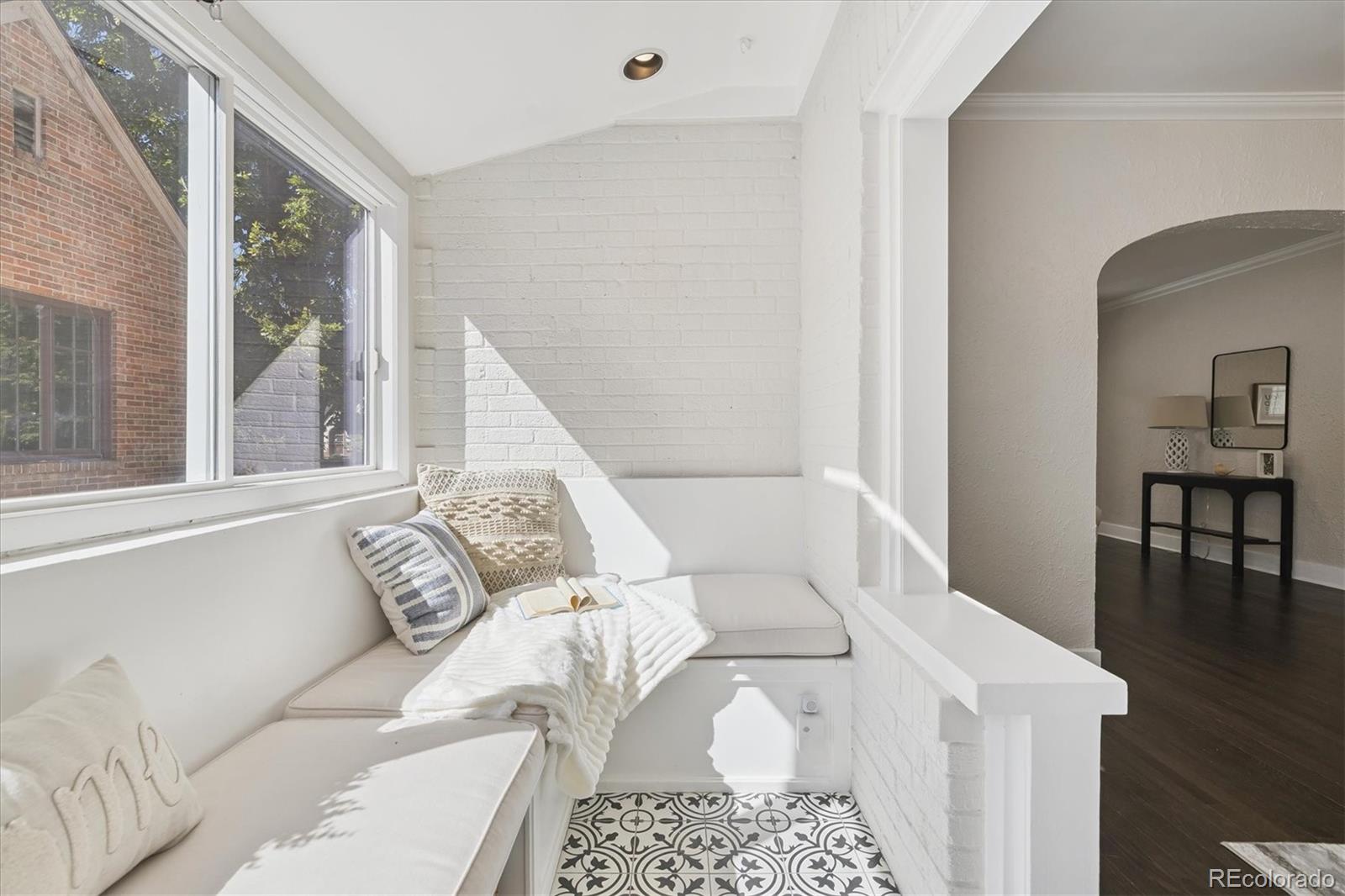 MLS Image #12 for 1936  ivanhoe street,denver, Colorado