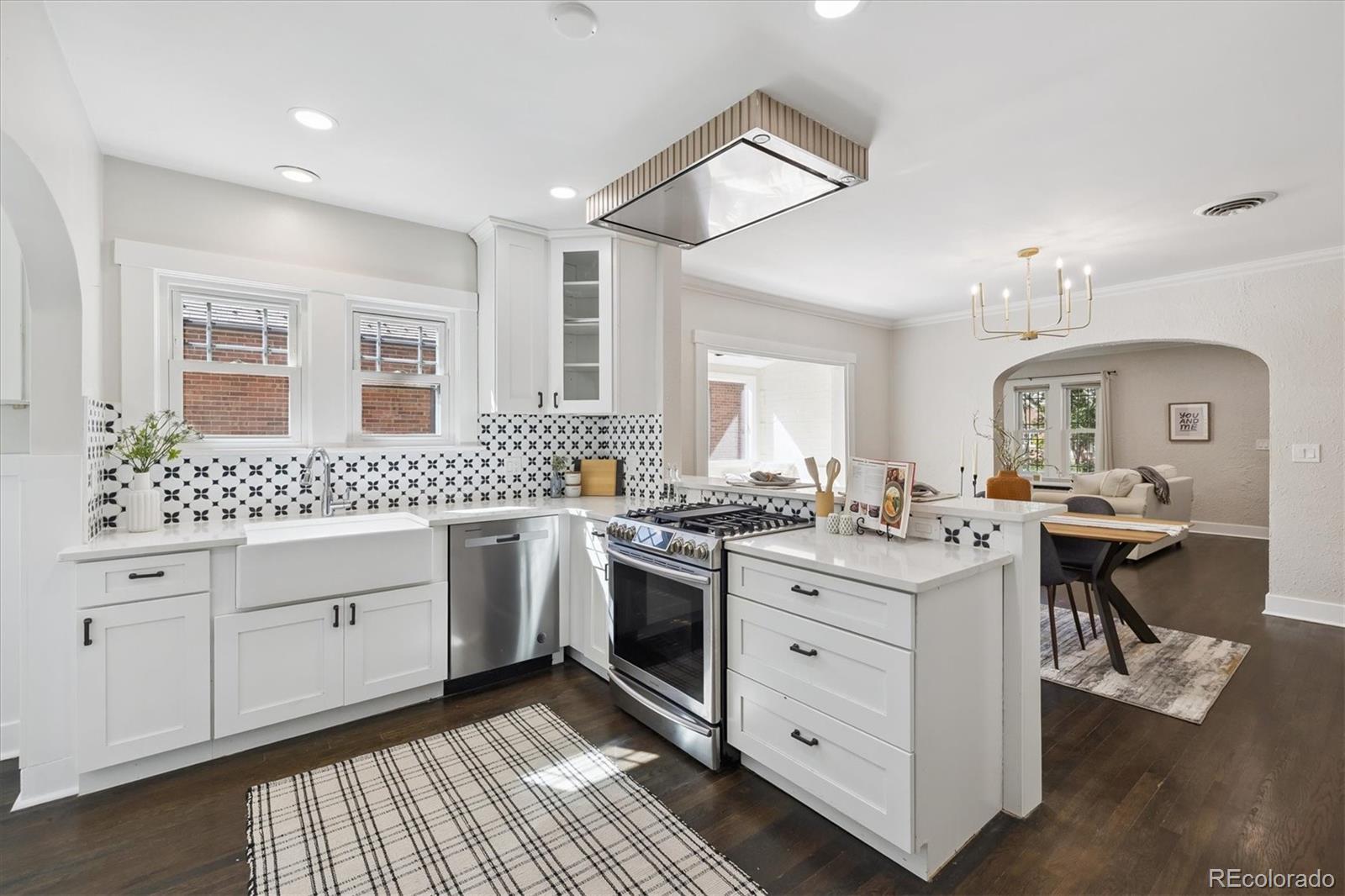 MLS Image #14 for 1936  ivanhoe street,denver, Colorado