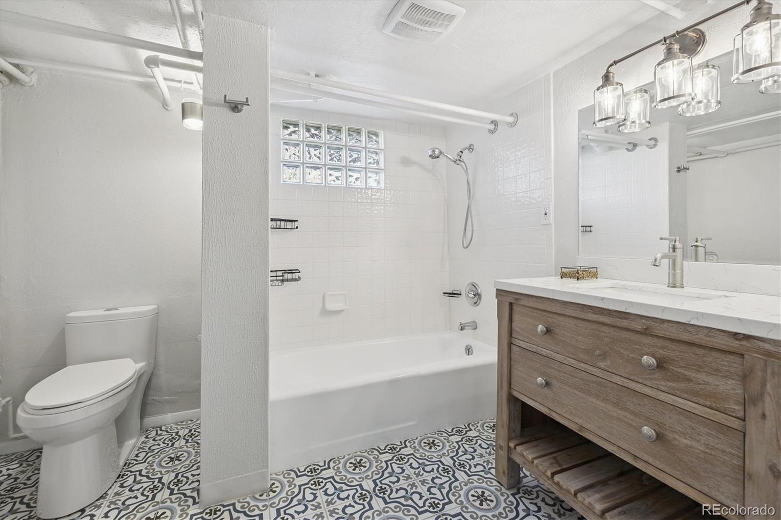 MLS Image #35 for 1936  ivanhoe street,denver, Colorado