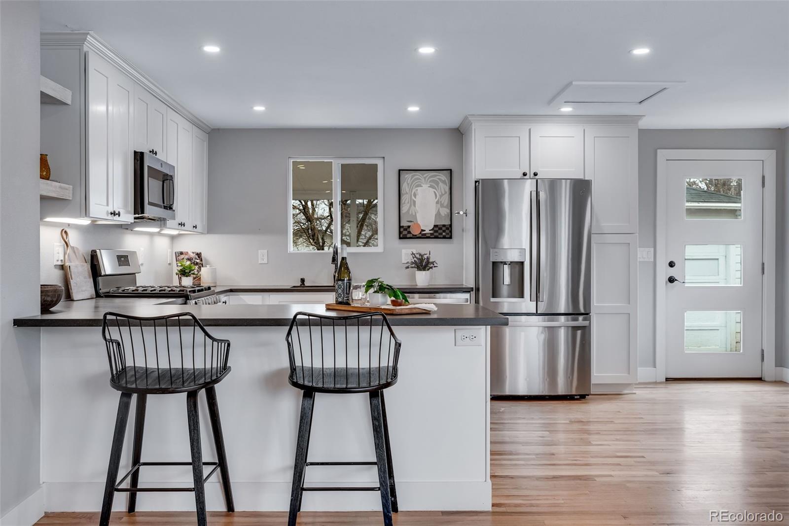 MLS Image #10 for 2716 s irving street,denver, Colorado