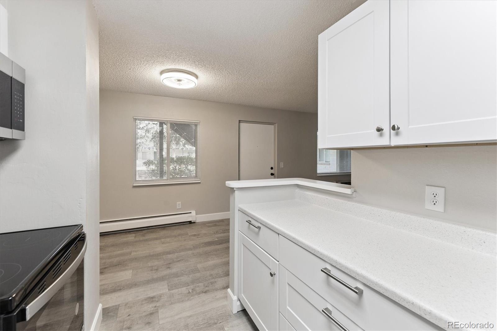 MLS Image #11 for 2225 s jasmine street 102,denver, Colorado