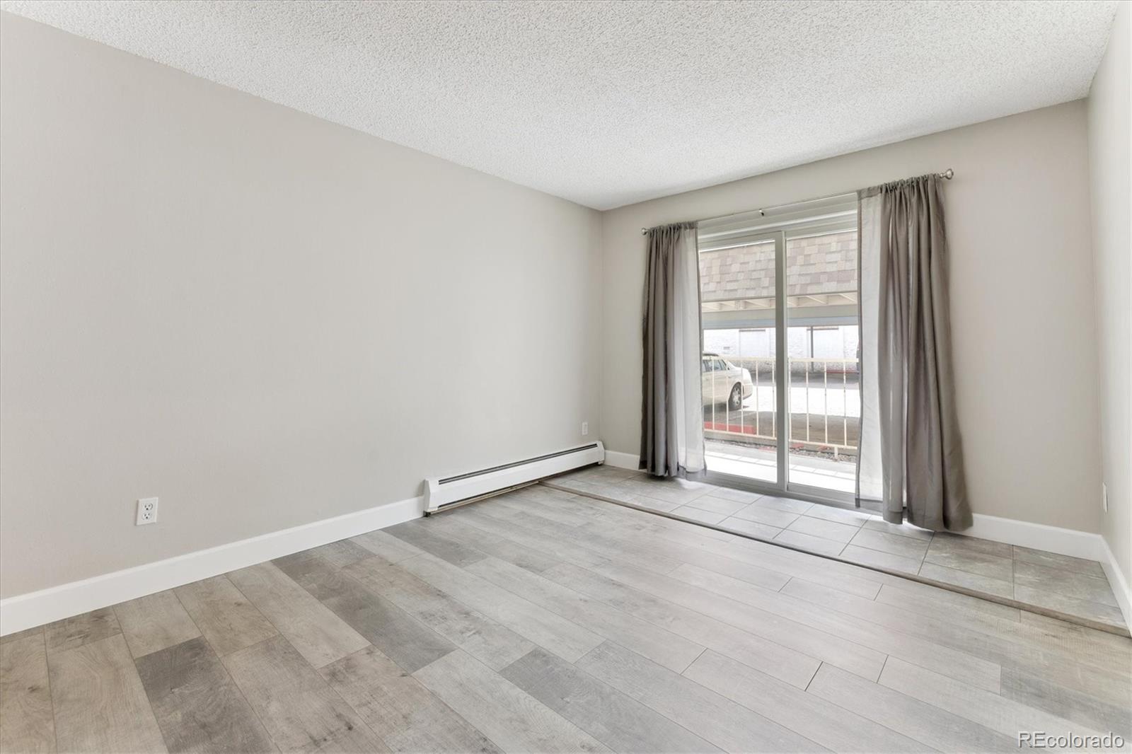 MLS Image #13 for 2225 s jasmine street 102,denver, Colorado