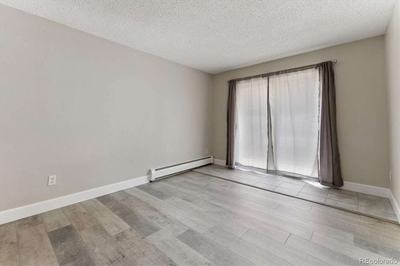 MLS Image #14 for 2225 s jasmine street 102,denver, Colorado