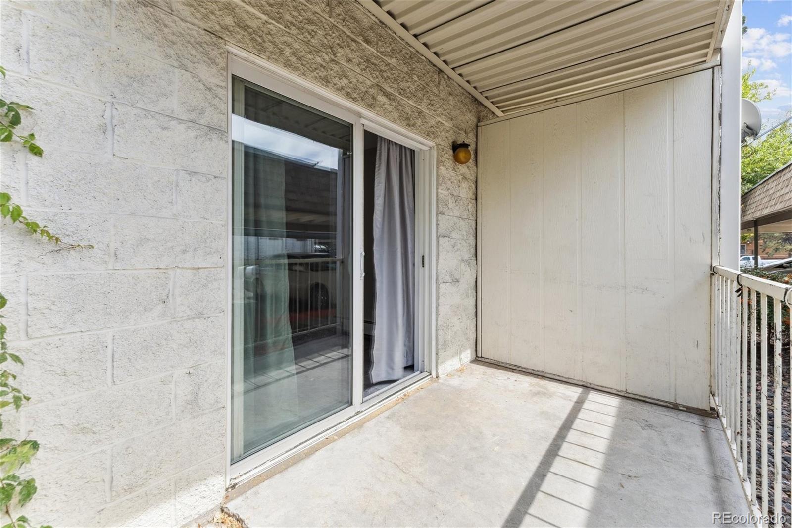 MLS Image #19 for 2225 s jasmine street 102,denver, Colorado