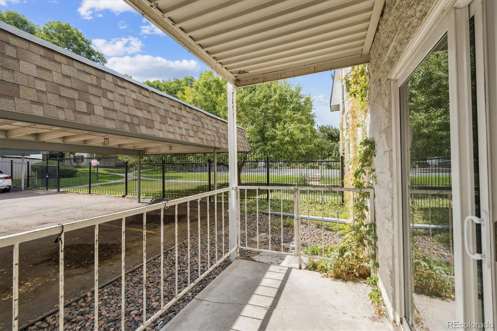 MLS Image #20 for 2225 s jasmine street 102,denver, Colorado