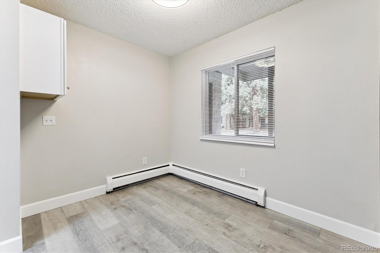 MLS Image #8 for 2225 s jasmine street 102,denver, Colorado