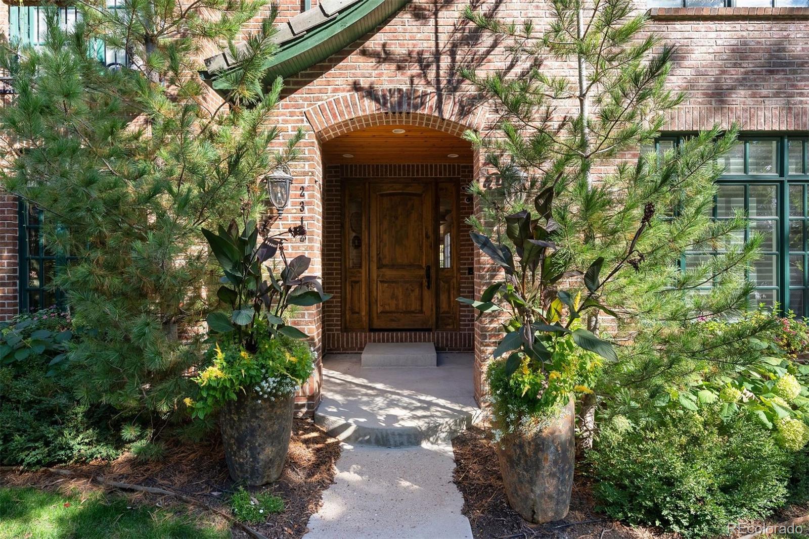 MLS Image #7 for 2312 s fillmore street,denver, Colorado
