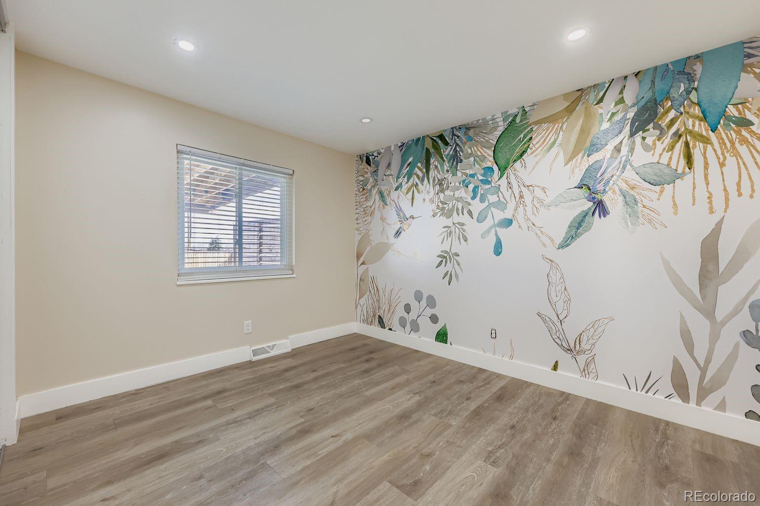 MLS Image #12 for 7868  linda circle,denver, Colorado