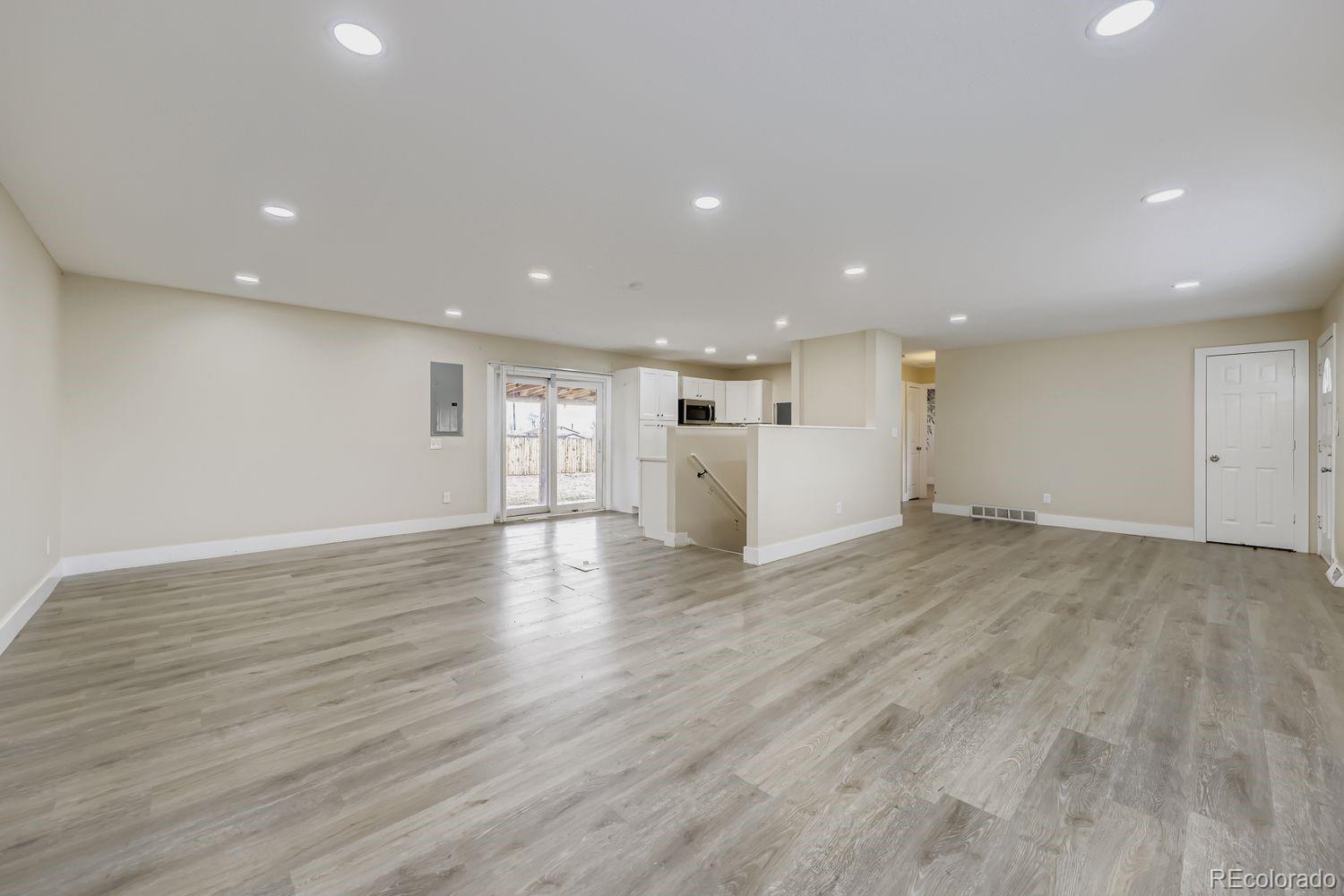 MLS Image #3 for 7868  linda circle,denver, Colorado