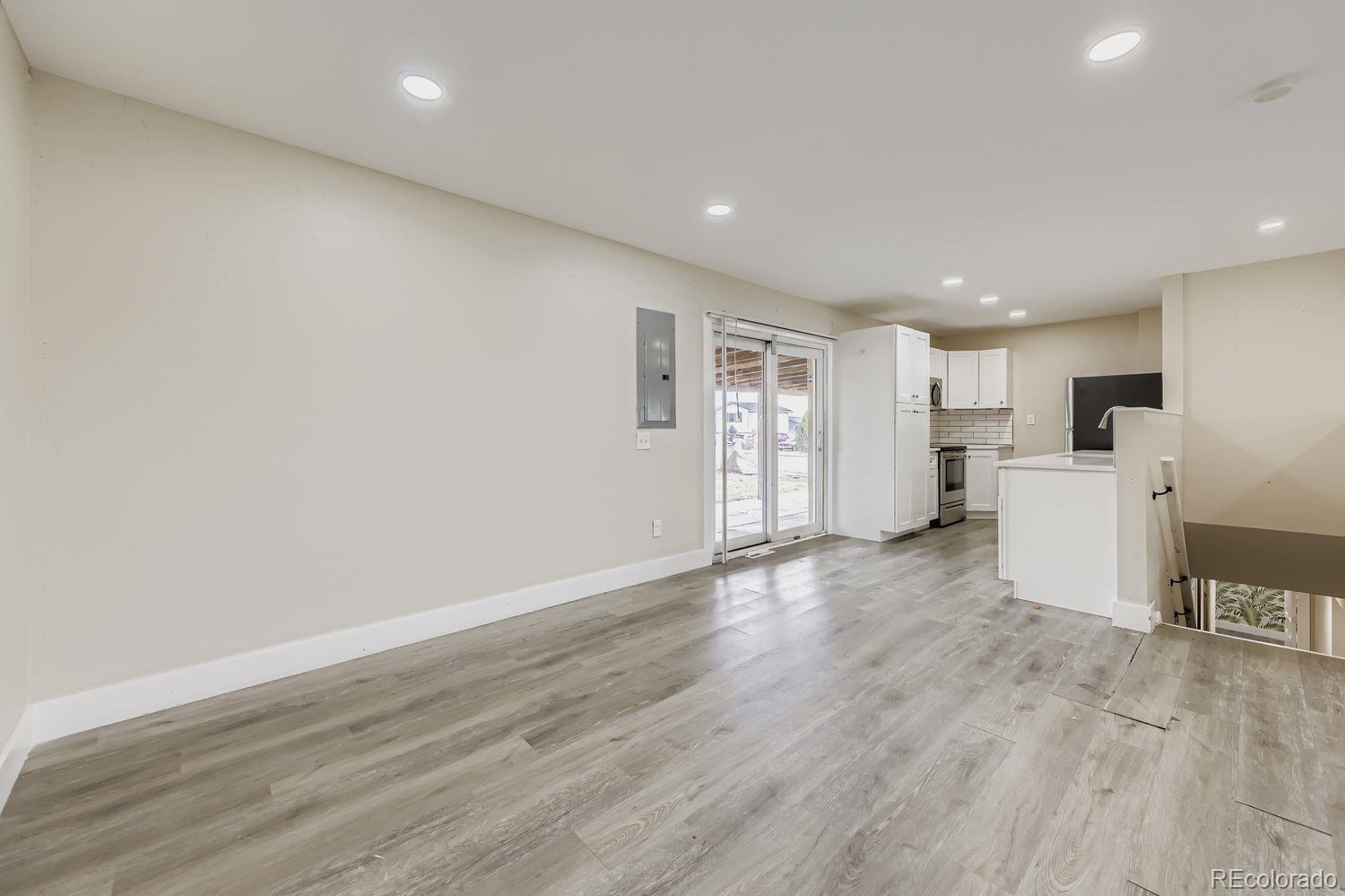 MLS Image #5 for 7868  linda circle,denver, Colorado