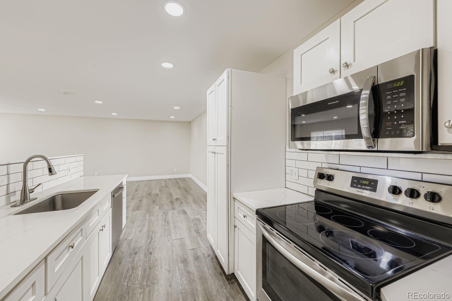 MLS Image #9 for 7868  linda circle,denver, Colorado