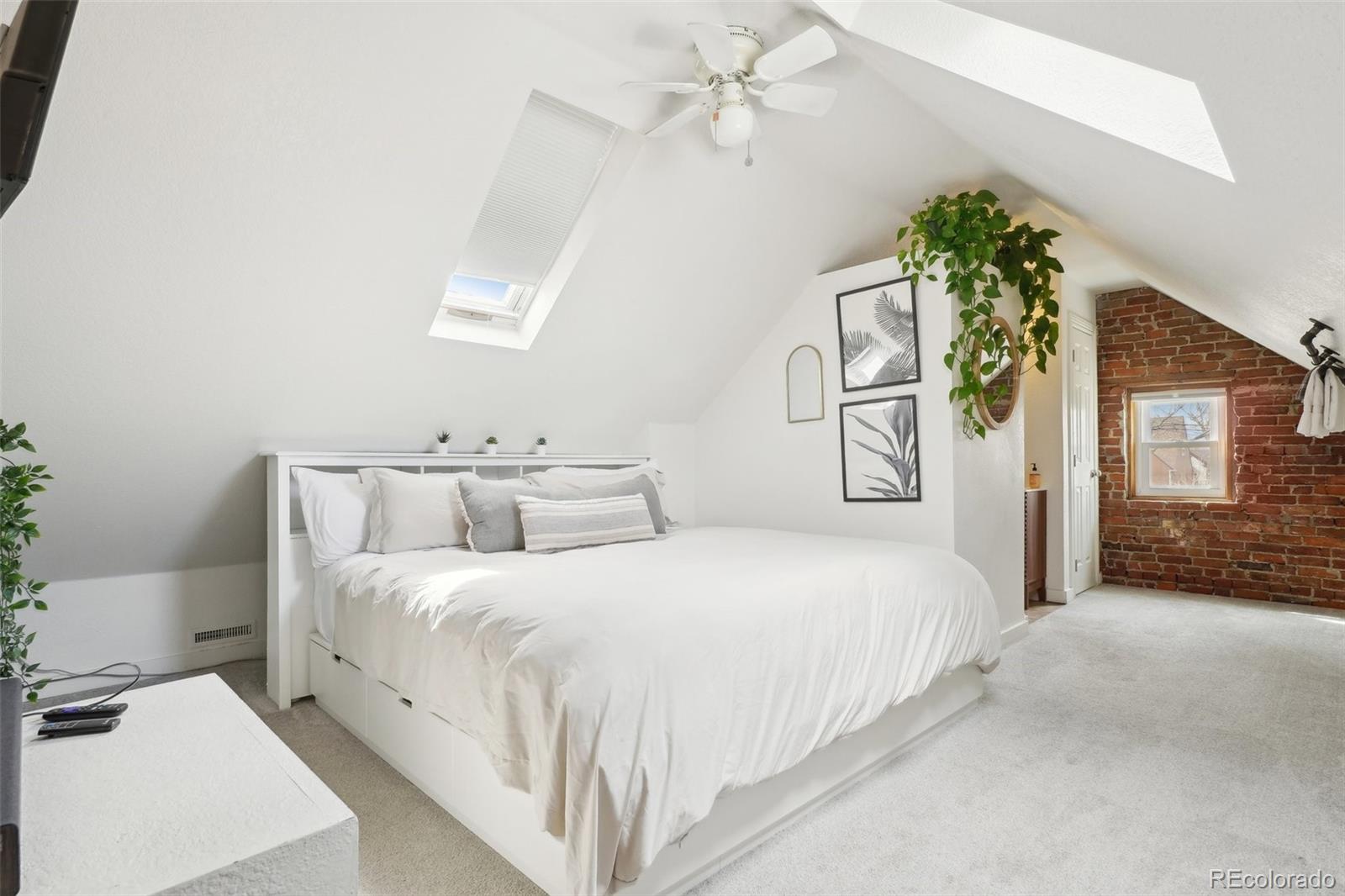 MLS Image #7 for 953  kalamath street,denver, Colorado