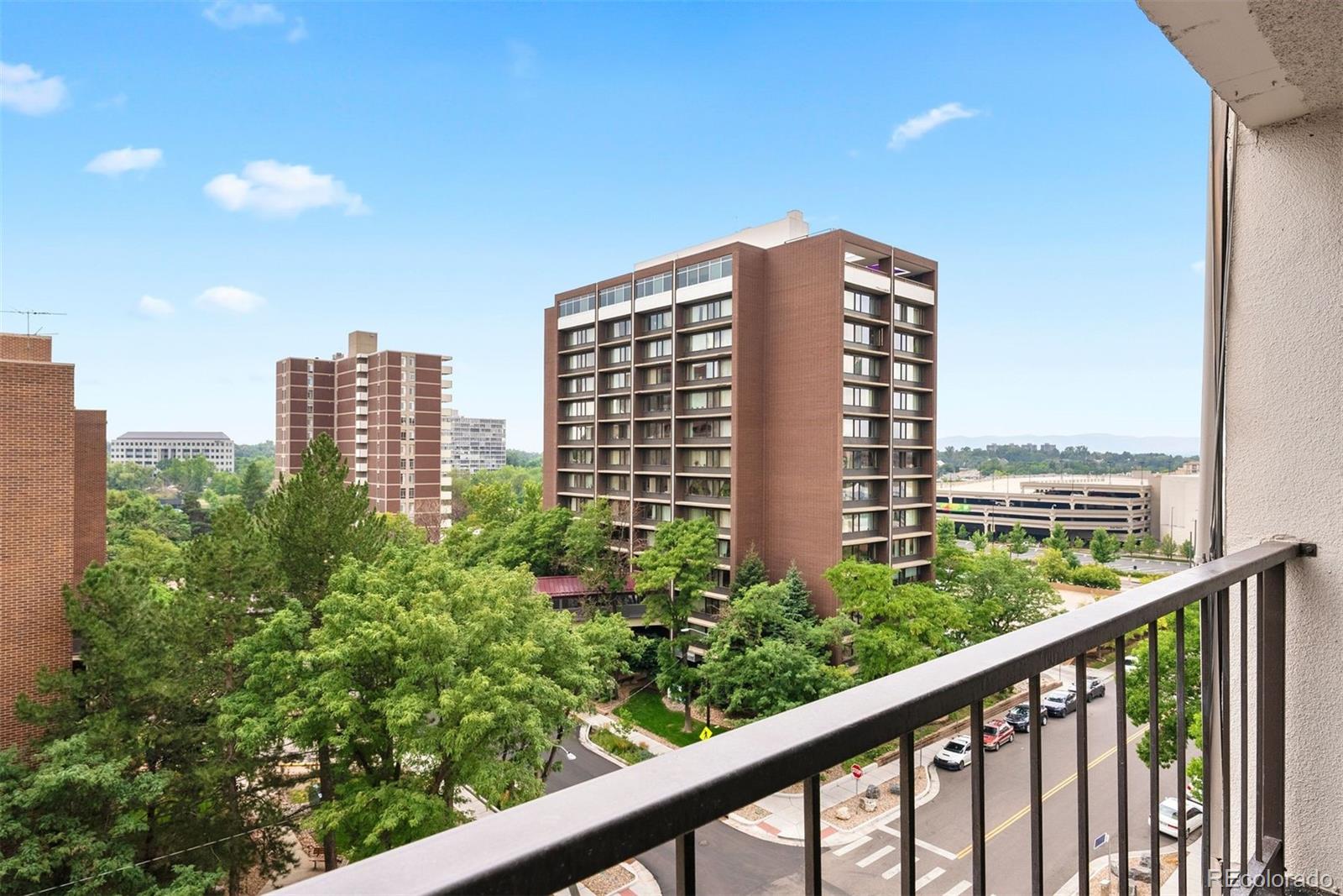 MLS Image #5 for 2  adams street 806,denver, Colorado
