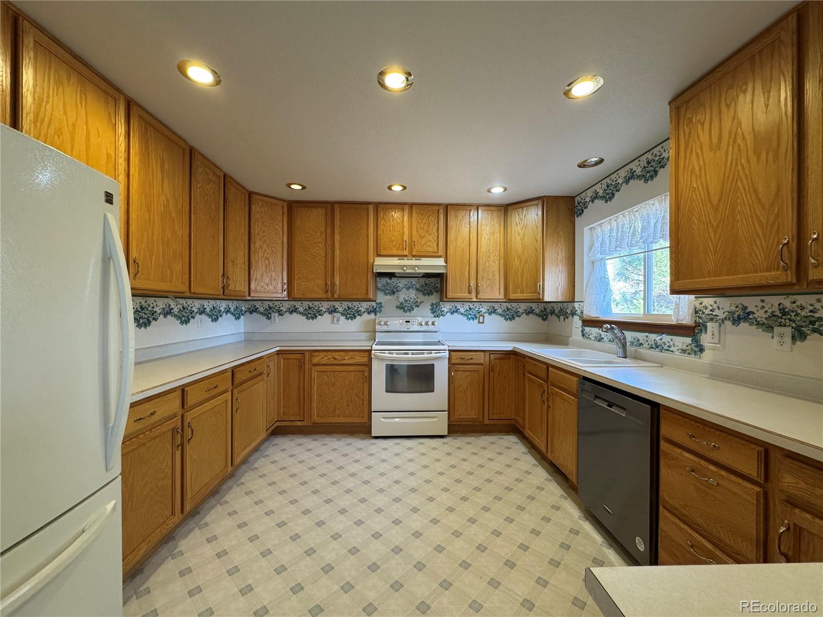 MLS Image #6 for 8275  clifton drive,colorado springs, Colorado
