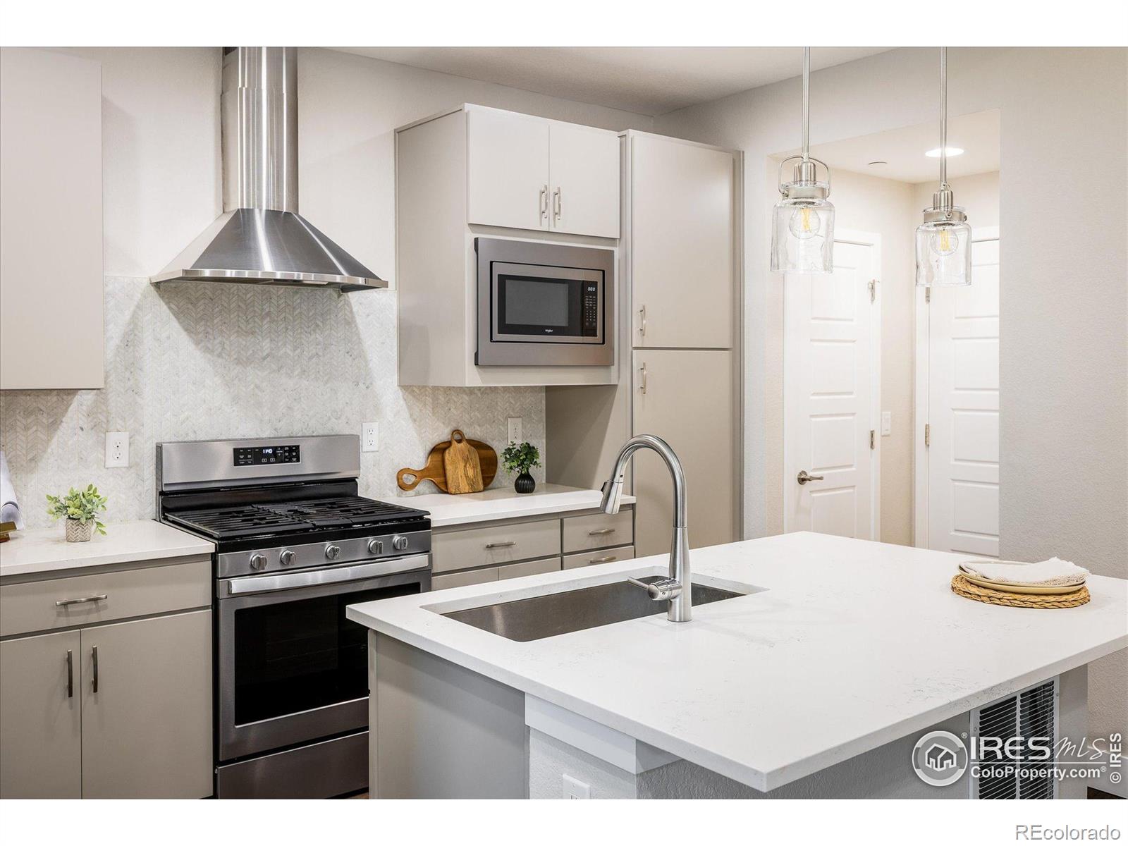 MLS Image #10 for 627  discovery parkway,superior, Colorado