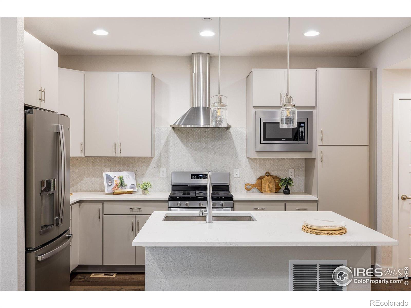 MLS Image #6 for 627  discovery parkway,superior, Colorado