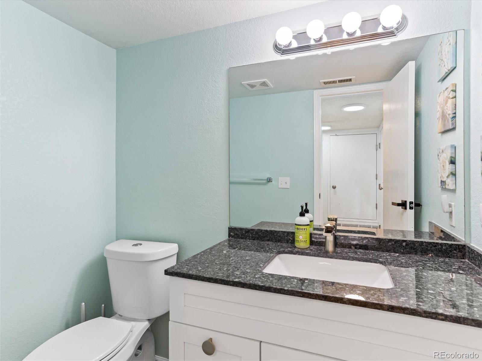 MLS Image #10 for 4301 s pierce street 2d,denver, Colorado