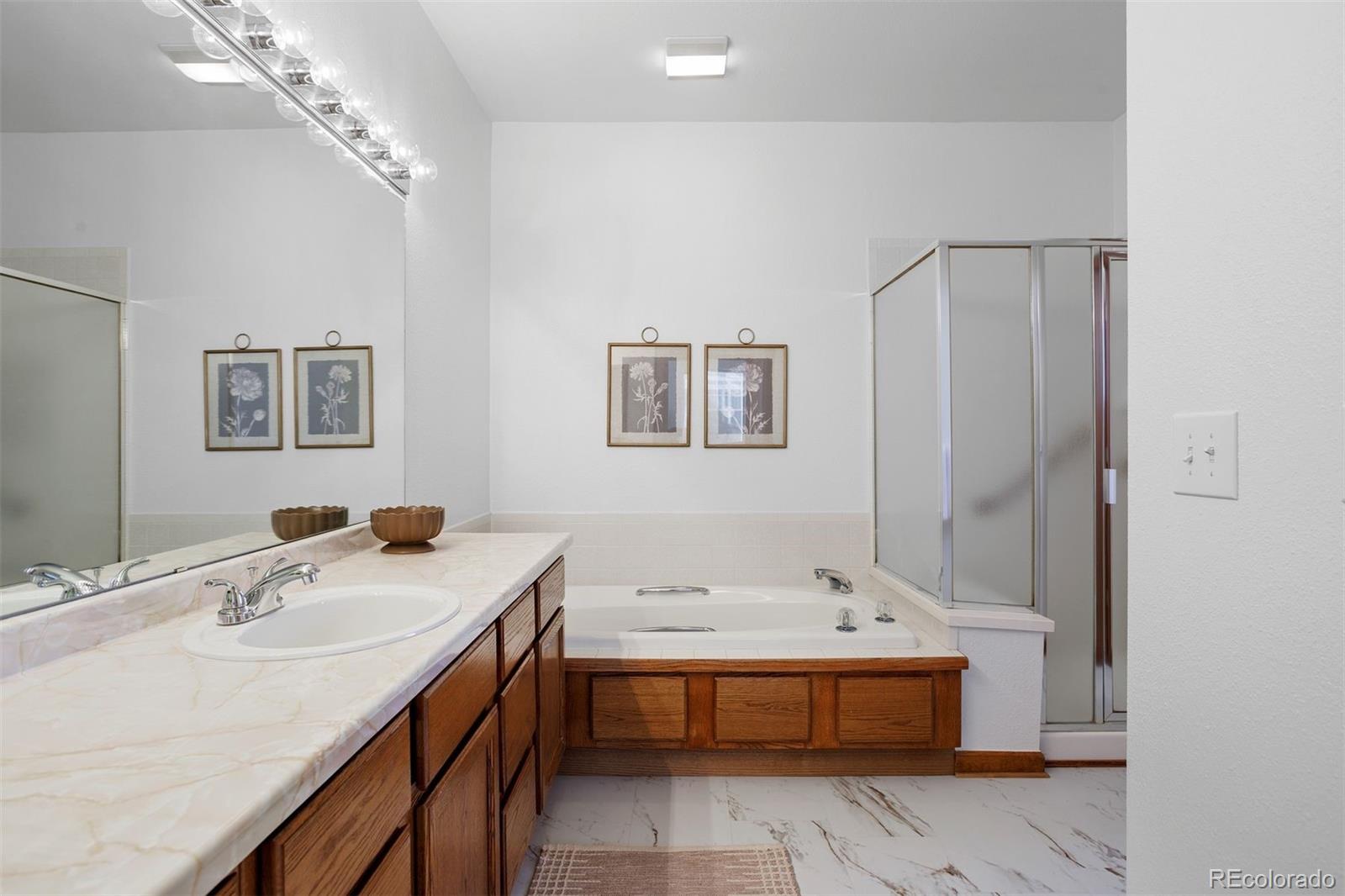 MLS Image #18 for 2210 s joliet way,aurora, Colorado