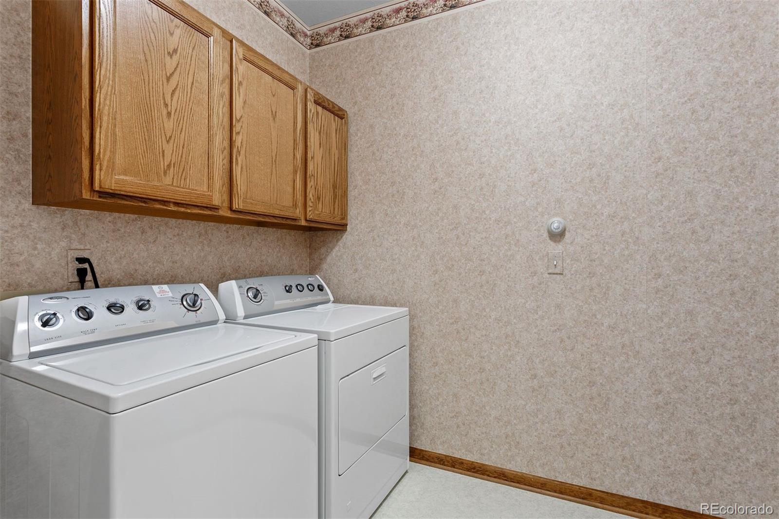 MLS Image #23 for 2210 s joliet way,aurora, Colorado