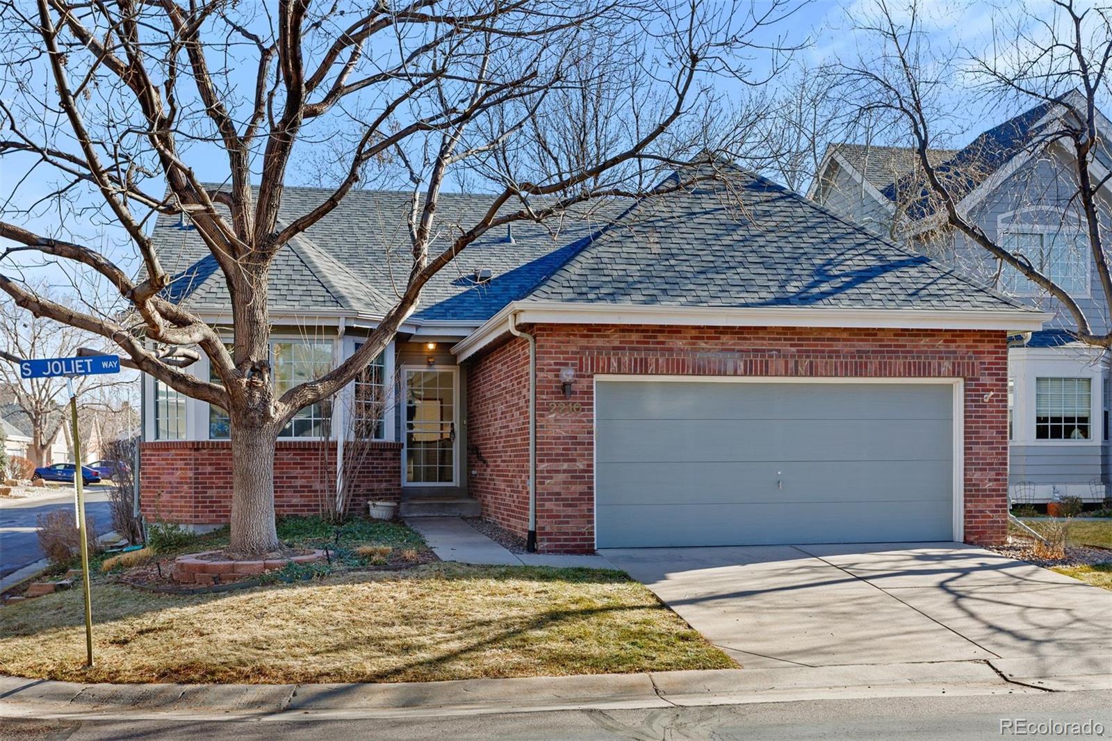 MLS Image #3 for 2210 s joliet way,aurora, Colorado