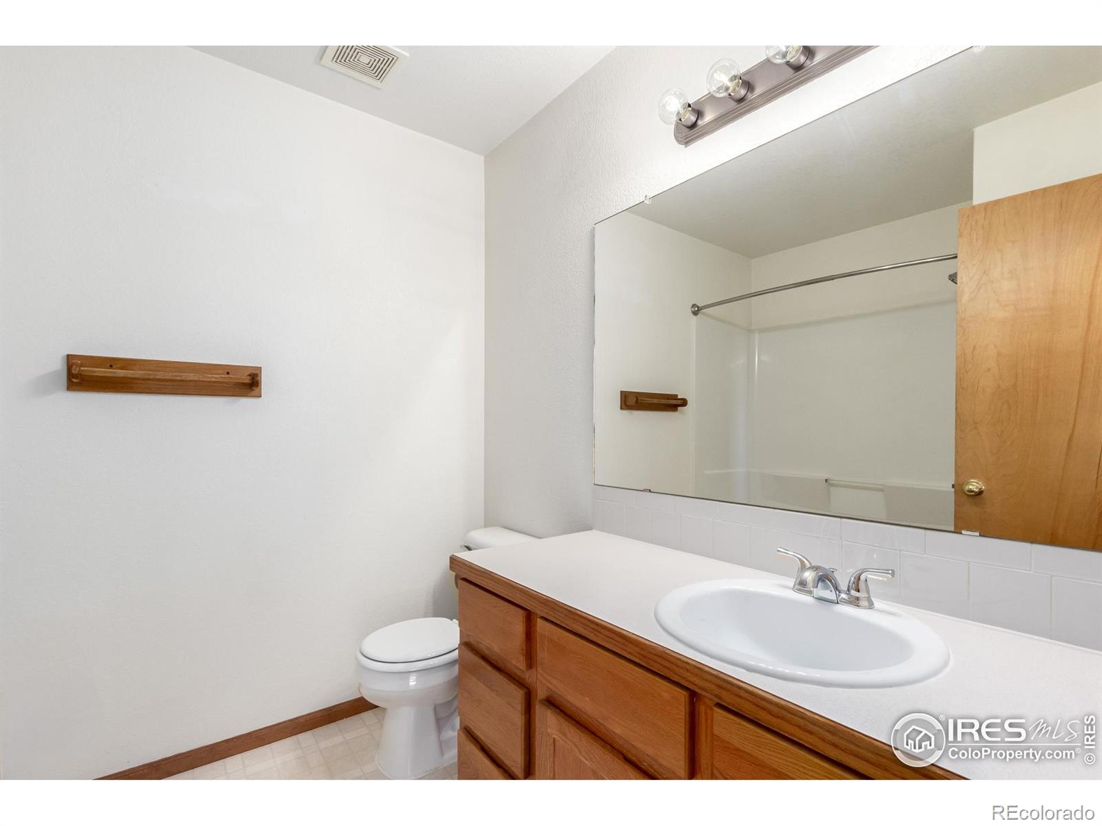 MLS Image #14 for 1004  winona circle,loveland, Colorado