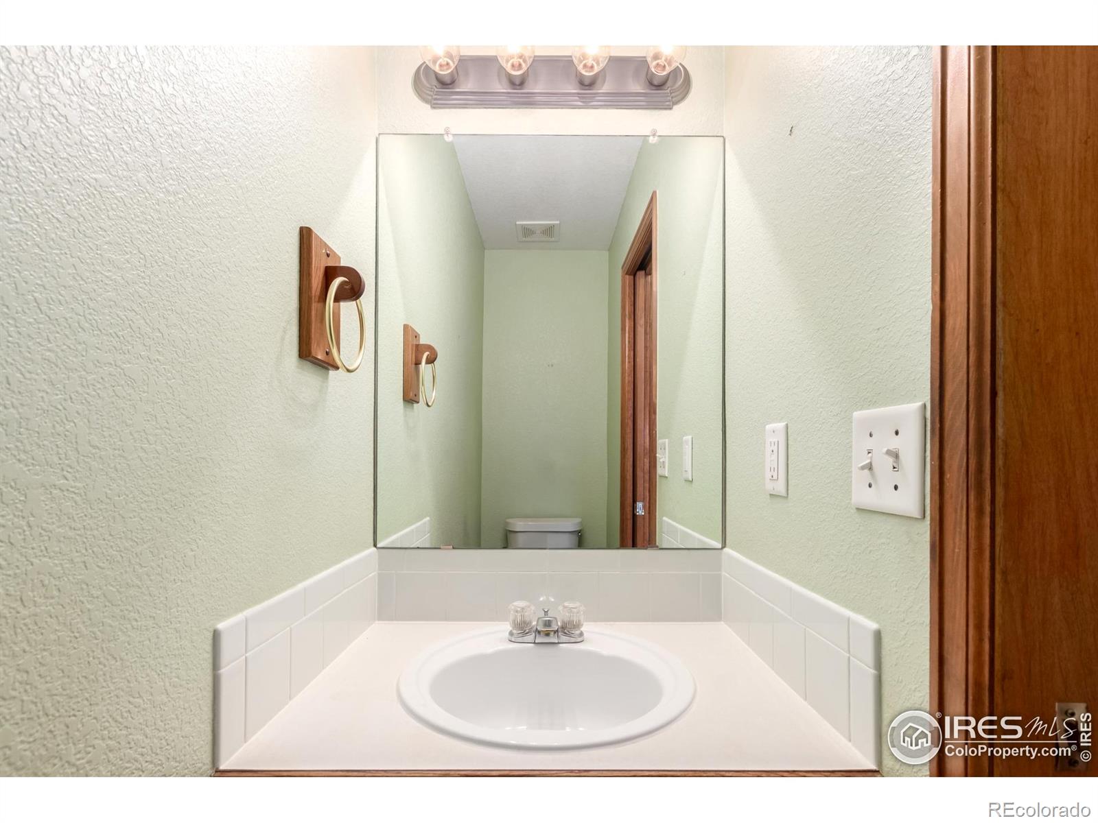 MLS Image #5 for 1004  winona circle,loveland, Colorado