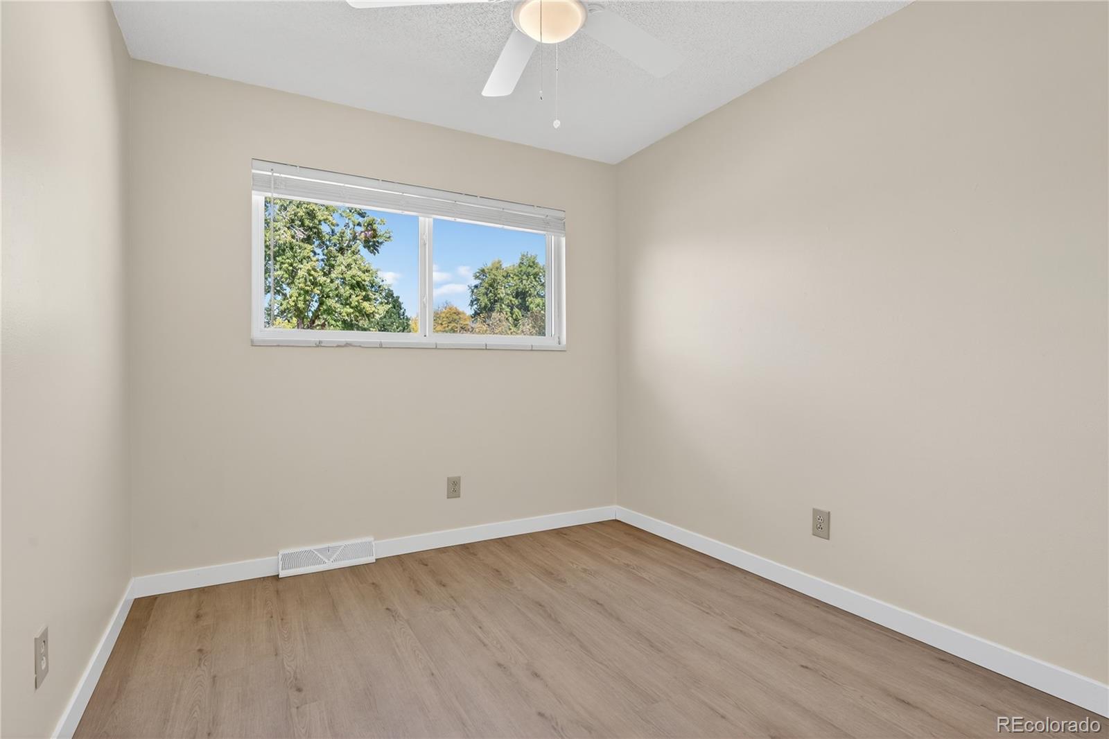MLS Image #27 for 978 s potomac way,aurora, Colorado