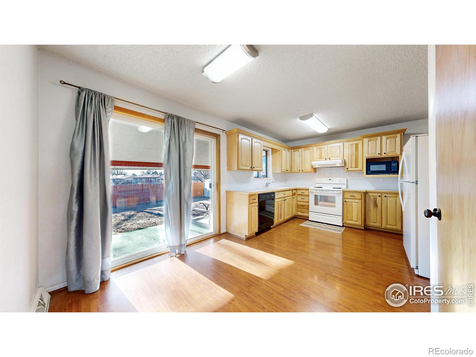 MLS Image #5 for 3122 w 5th street,greeley, Colorado