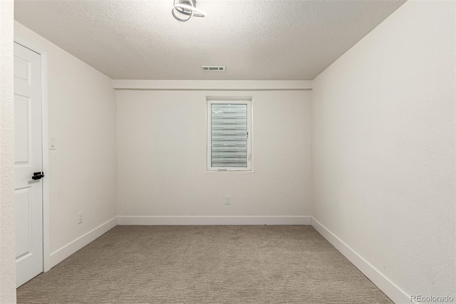 MLS Image #34 for 1956 s poplar street,denver, Colorado