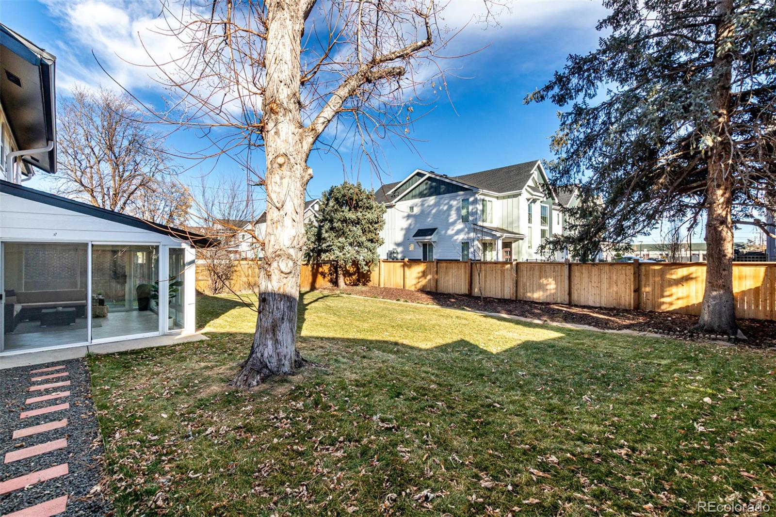 MLS Image #36 for 1956 s poplar street,denver, Colorado