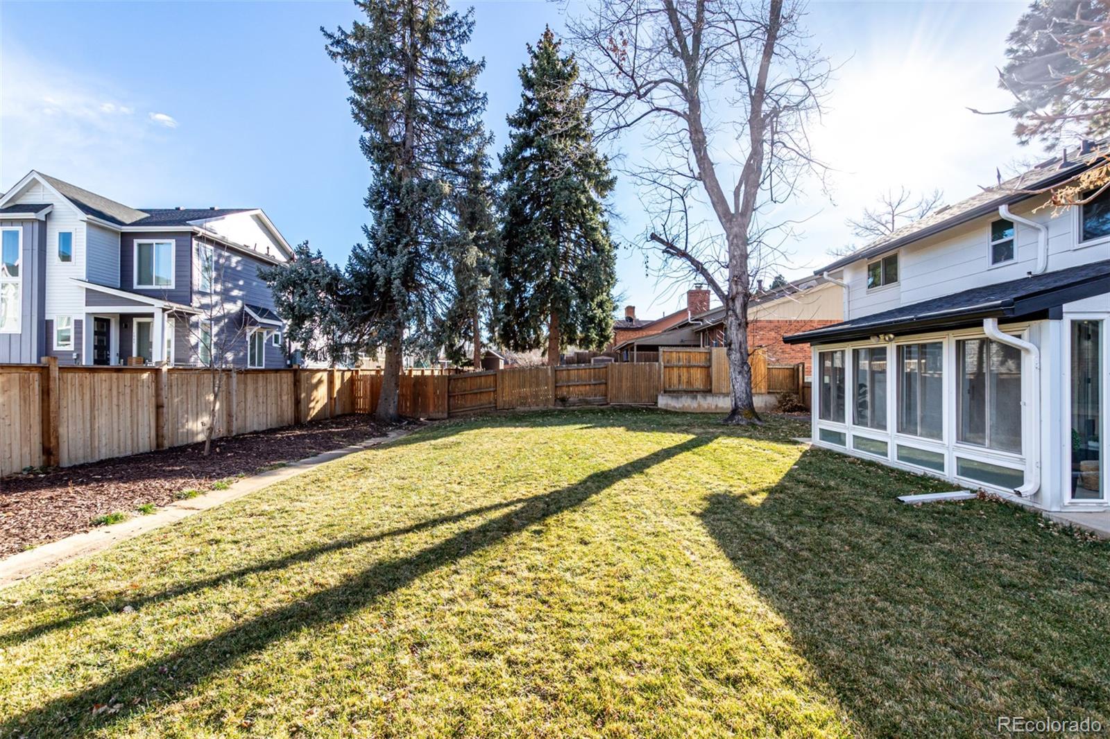 MLS Image #38 for 1956 s poplar street,denver, Colorado