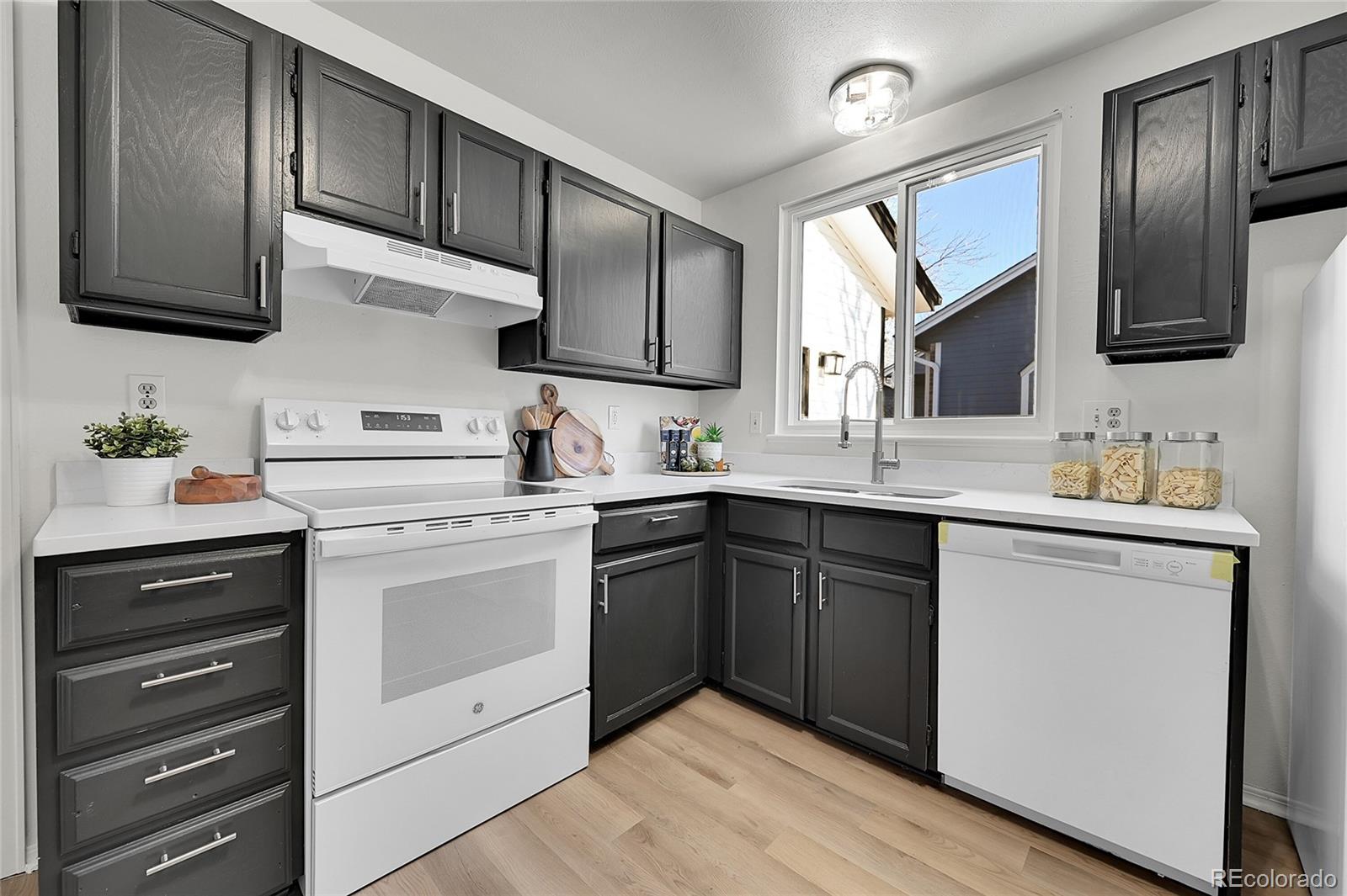 MLS Image #10 for 19466 e purdue place,aurora, Colorado