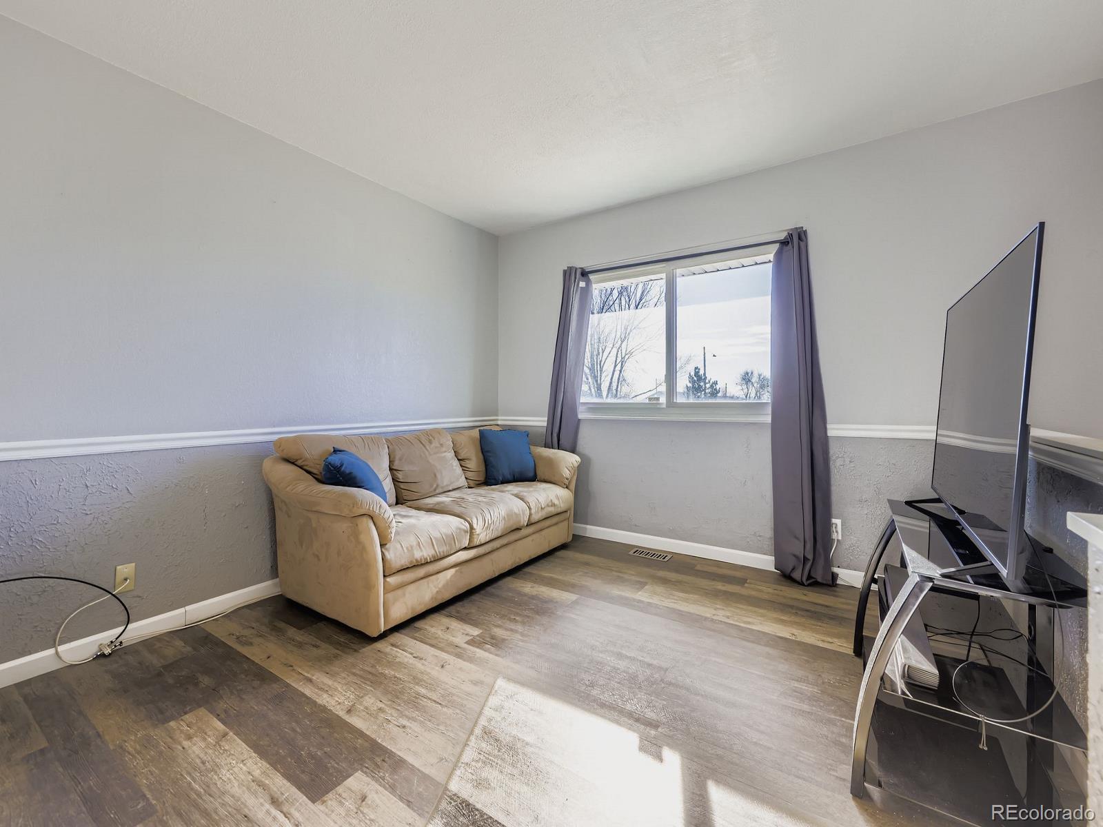 MLS Image #10 for 261 w 79th court,denver, Colorado