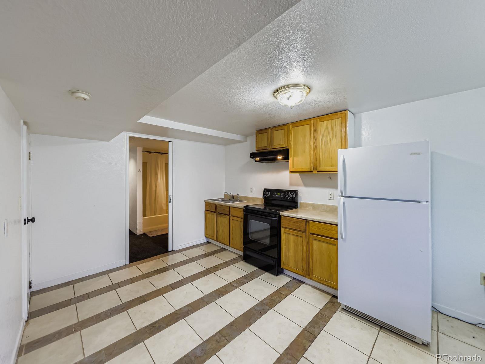 MLS Image #18 for 261 w 79th court,denver, Colorado