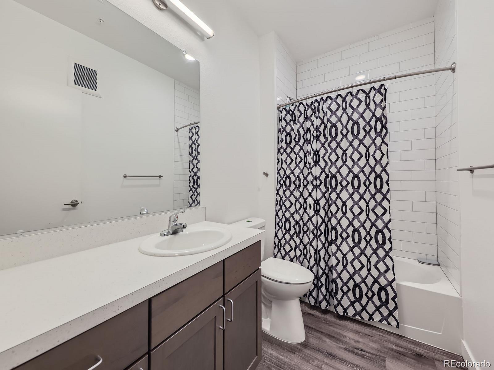 MLS Image #3 for 8475 e 36th avenue 223,denver, Colorado