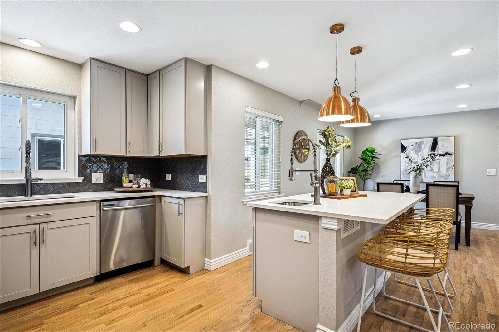 MLS Image #14 for 2865  hudson street,denver, Colorado