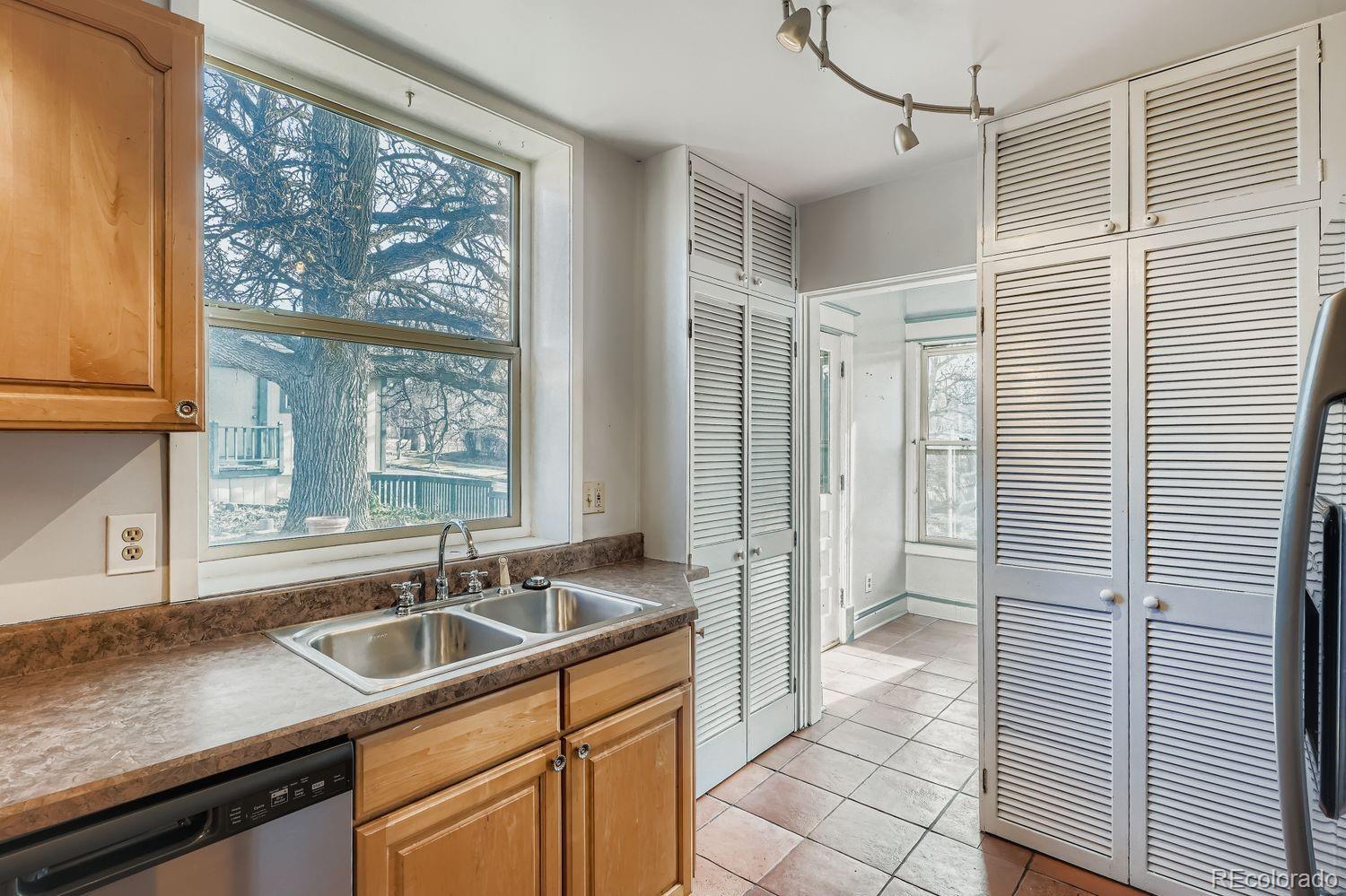 MLS Image #9 for 1592 s ogden street,denver, Colorado