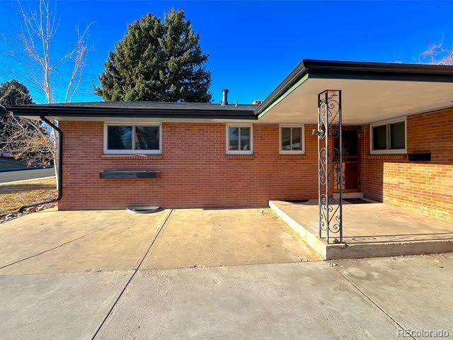 MLS Image #2 for 2331 s holly place,denver, Colorado