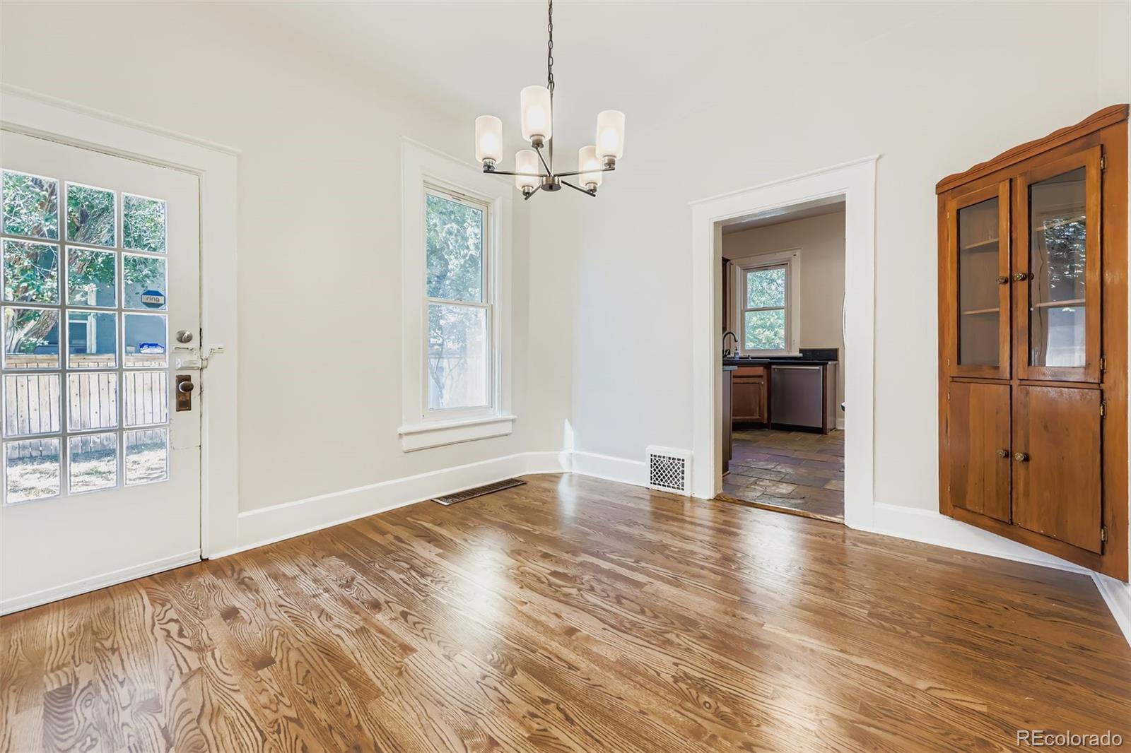 MLS Image #10 for 857 s grant street,denver, Colorado