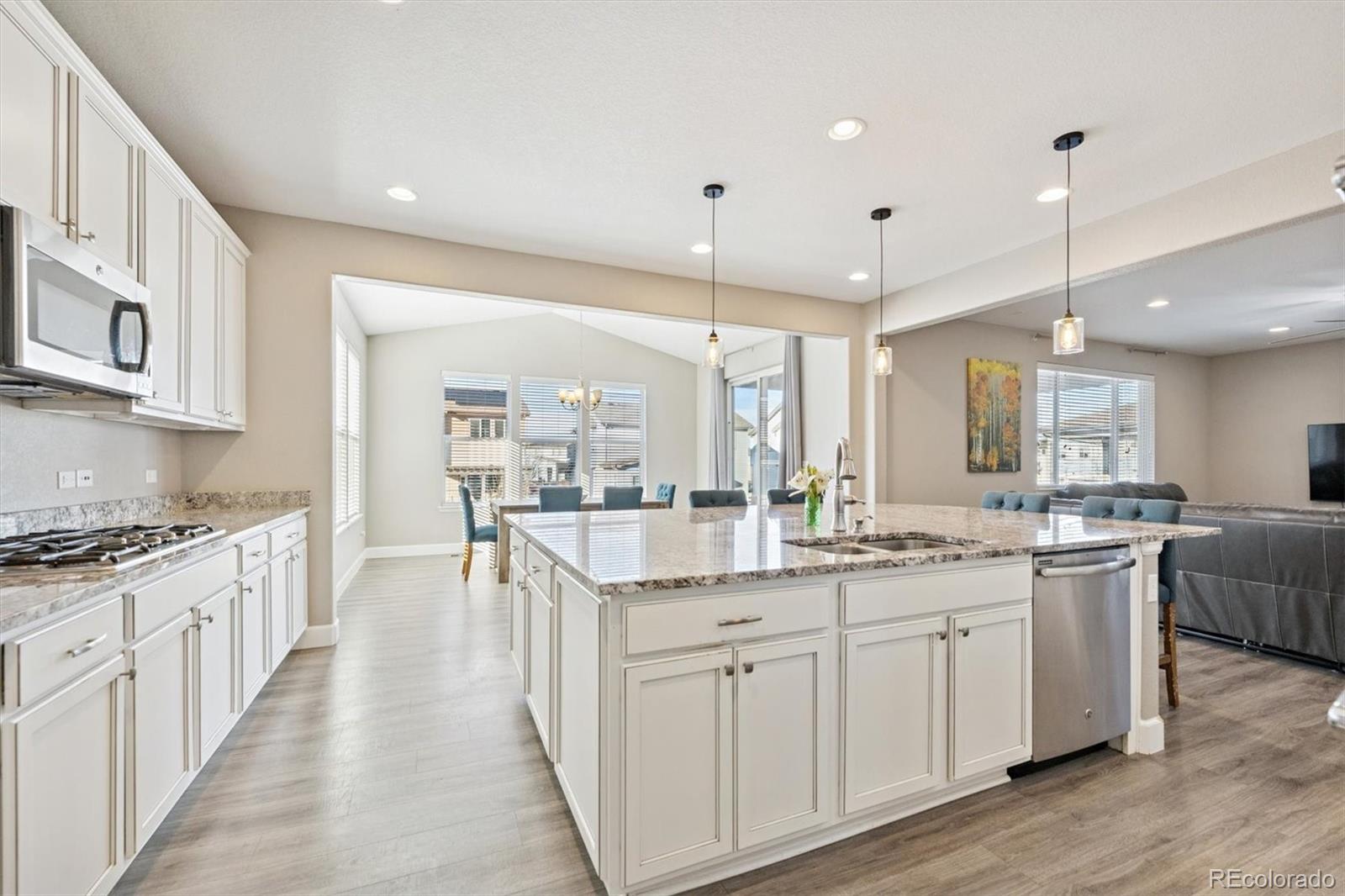 MLS Image #2 for 10901  unity parkway,commerce city, Colorado