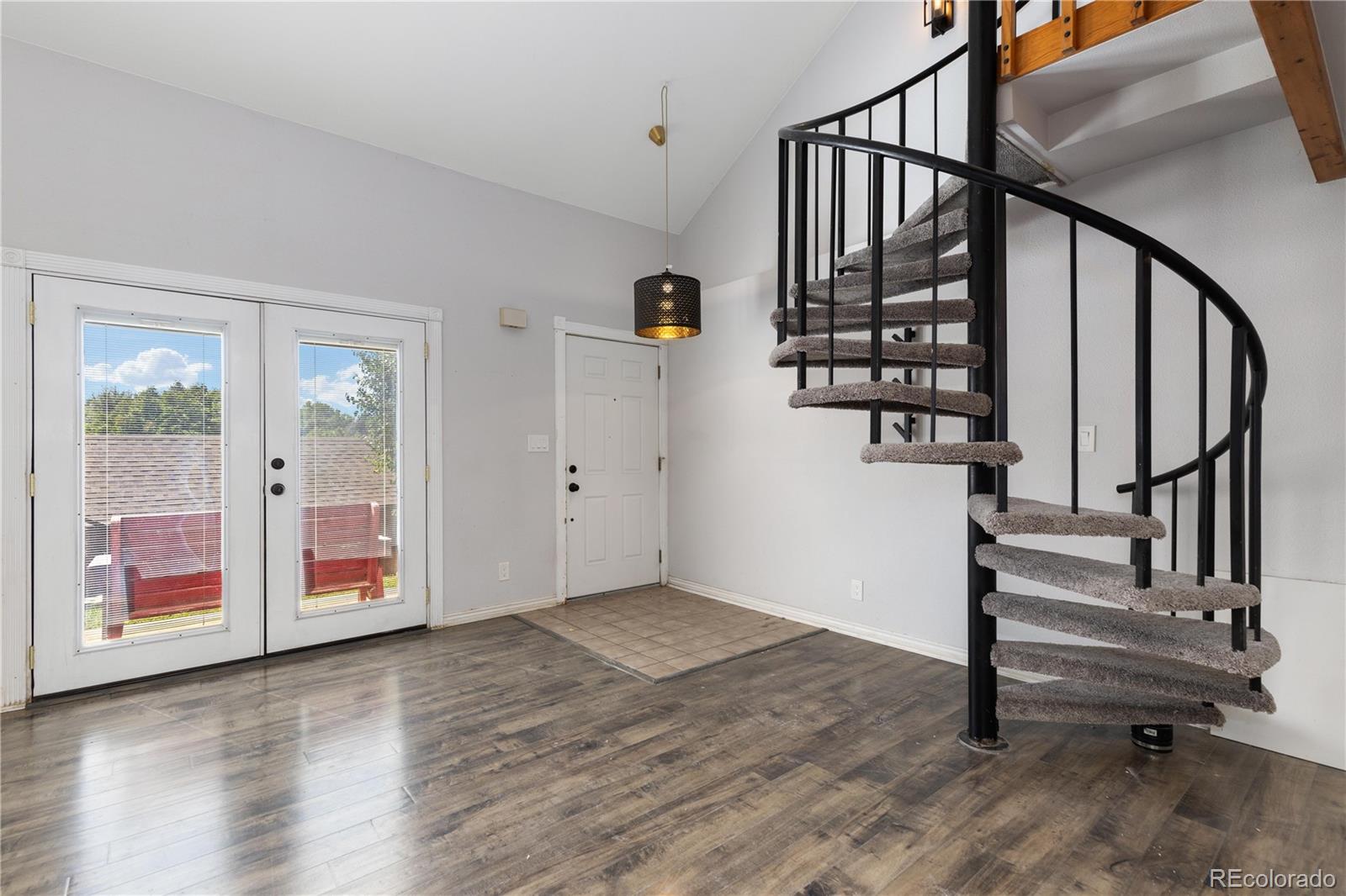 MLS Image #5 for 301 w lehow avenue 11,englewood, Colorado