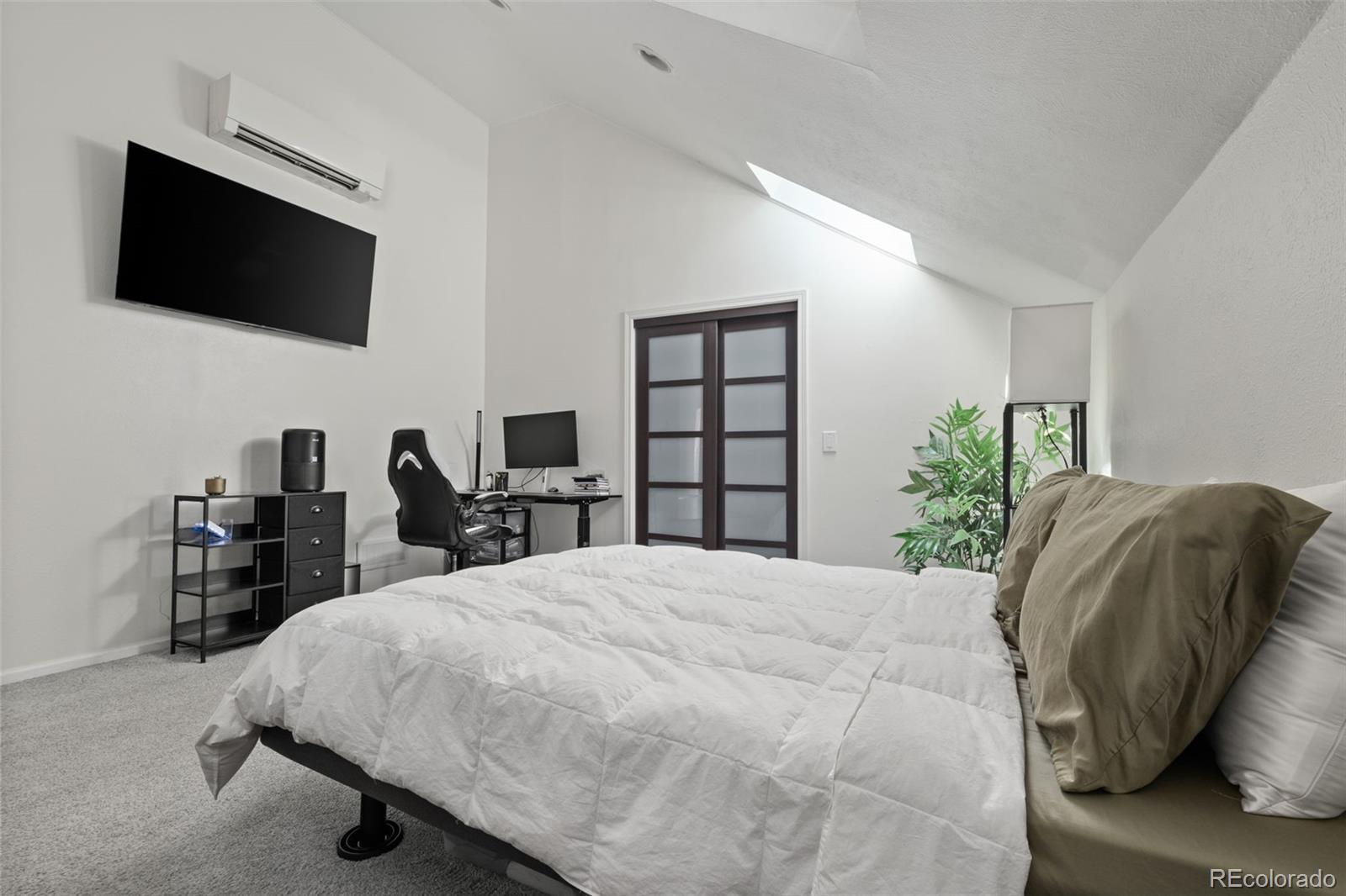 MLS Image #20 for 7030 e 7th avenue,denver, Colorado