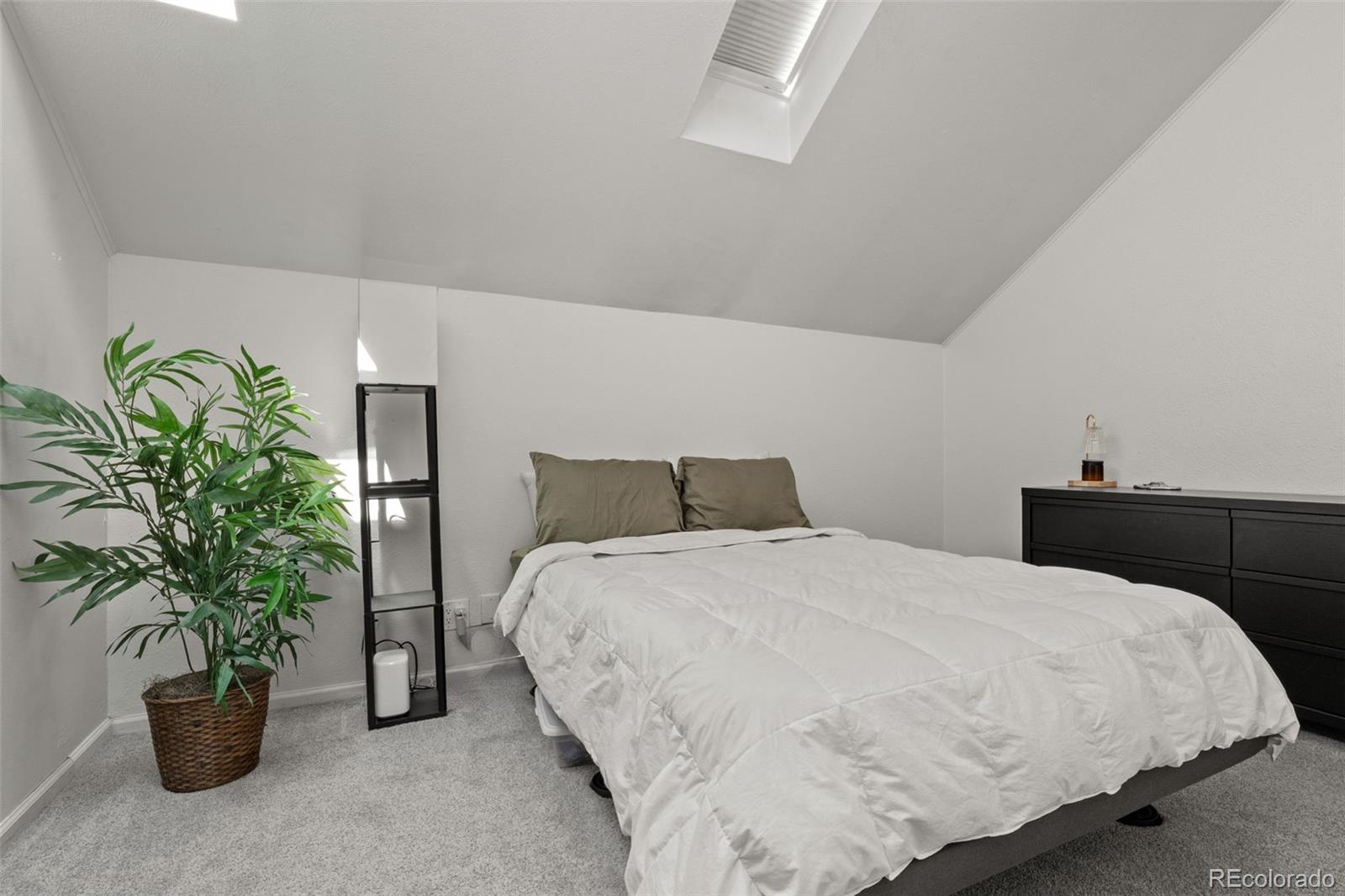 MLS Image #21 for 7030 e 7th avenue,denver, Colorado