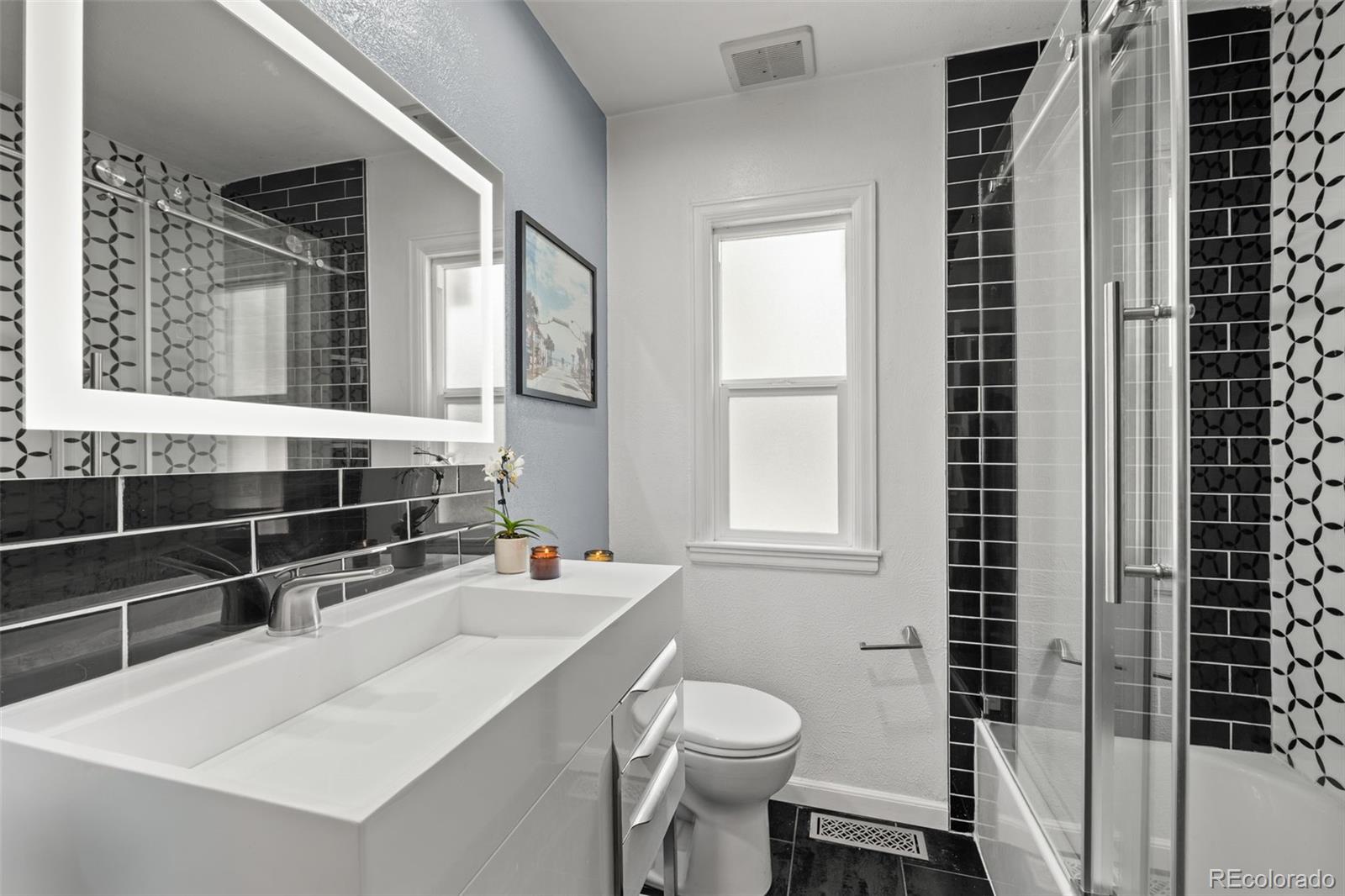 MLS Image #28 for 7030 e 7th avenue,denver, Colorado