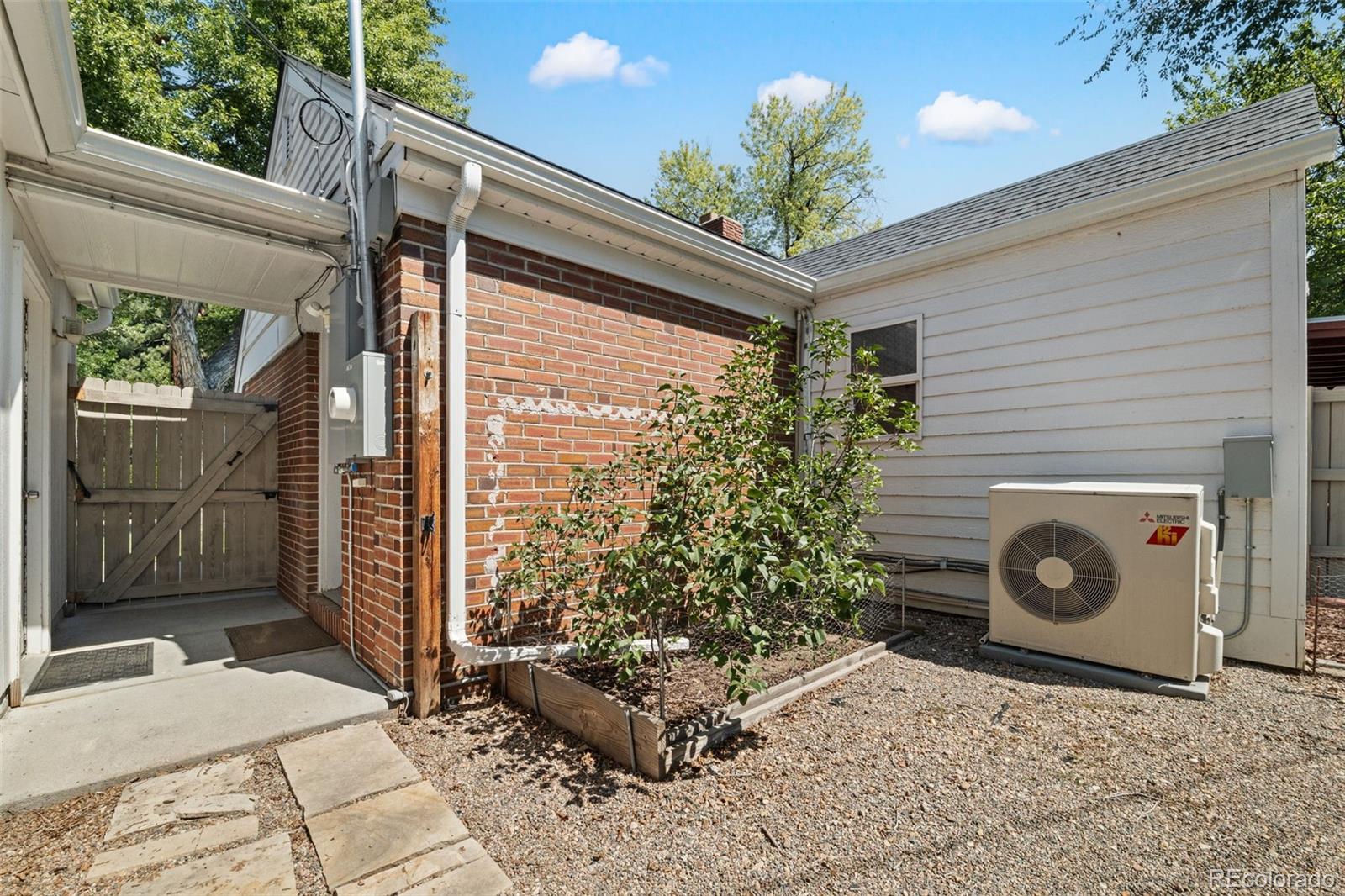 MLS Image #46 for 7030 e 7th avenue,denver, Colorado