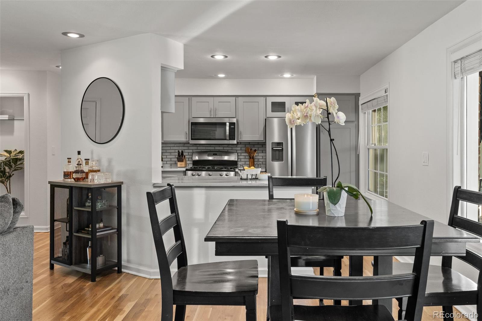 MLS Image #8 for 7030 e 7th avenue,denver, Colorado
